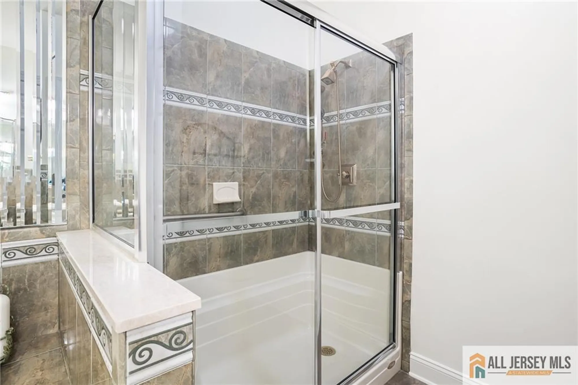 Property Slideshow image 30 of 42 | 34 schindler ct # 17, Lawrence, NJ, 08648