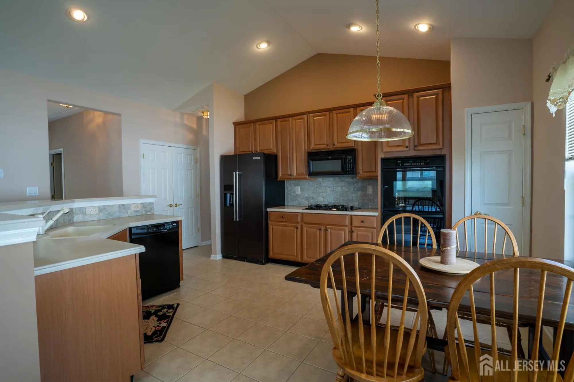 Property Slideshow image 7 of 44 | 186 valencia dr, Monroe, NJ, 08831