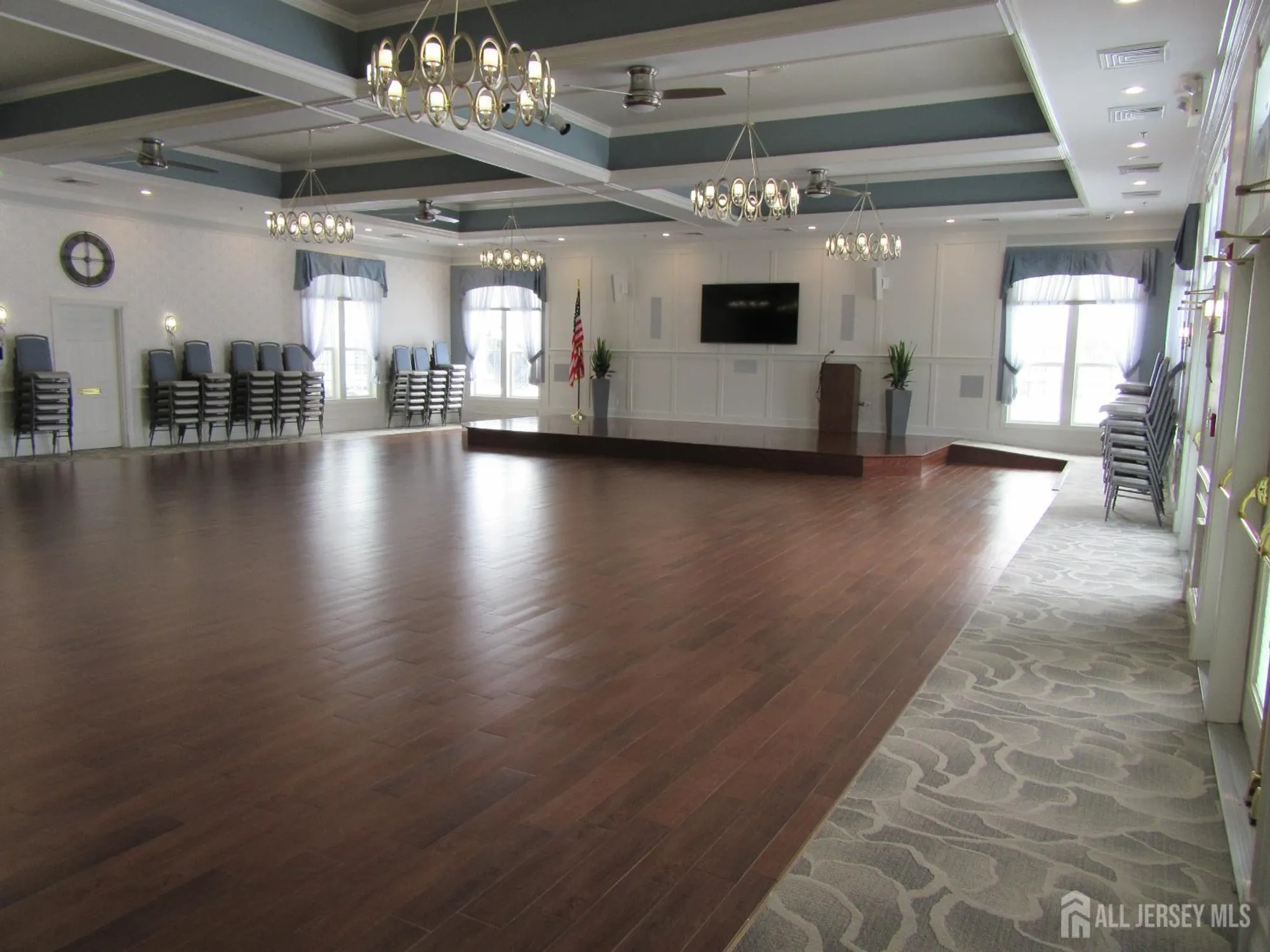 Property Slideshow image 28 of 44 | 186 valencia dr, Monroe, NJ, 08831