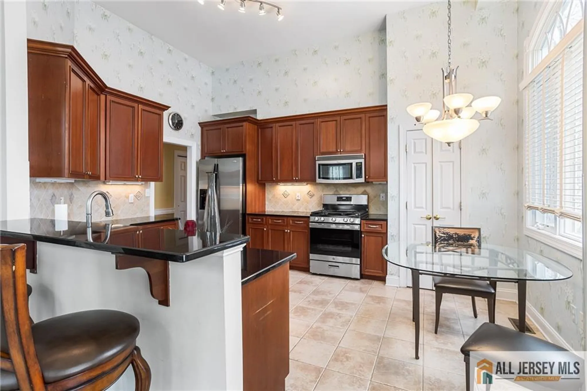 Property Slideshow image 19 of 42 | 34 schindler ct # 17, Lawrence, NJ, 08648