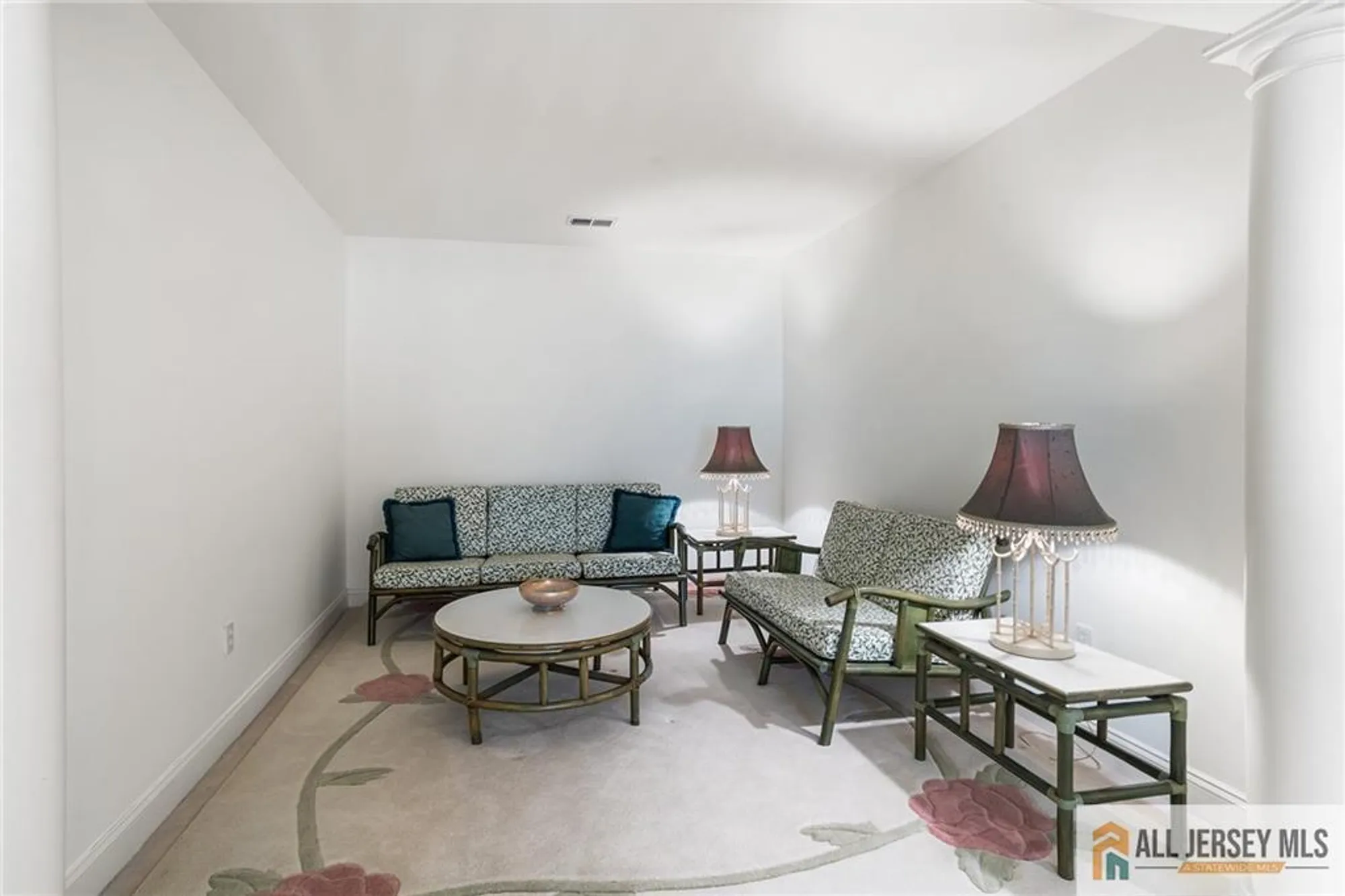 Property Slideshow image 37 of 42 | 34 schindler ct # 17, Lawrence, NJ, 08648