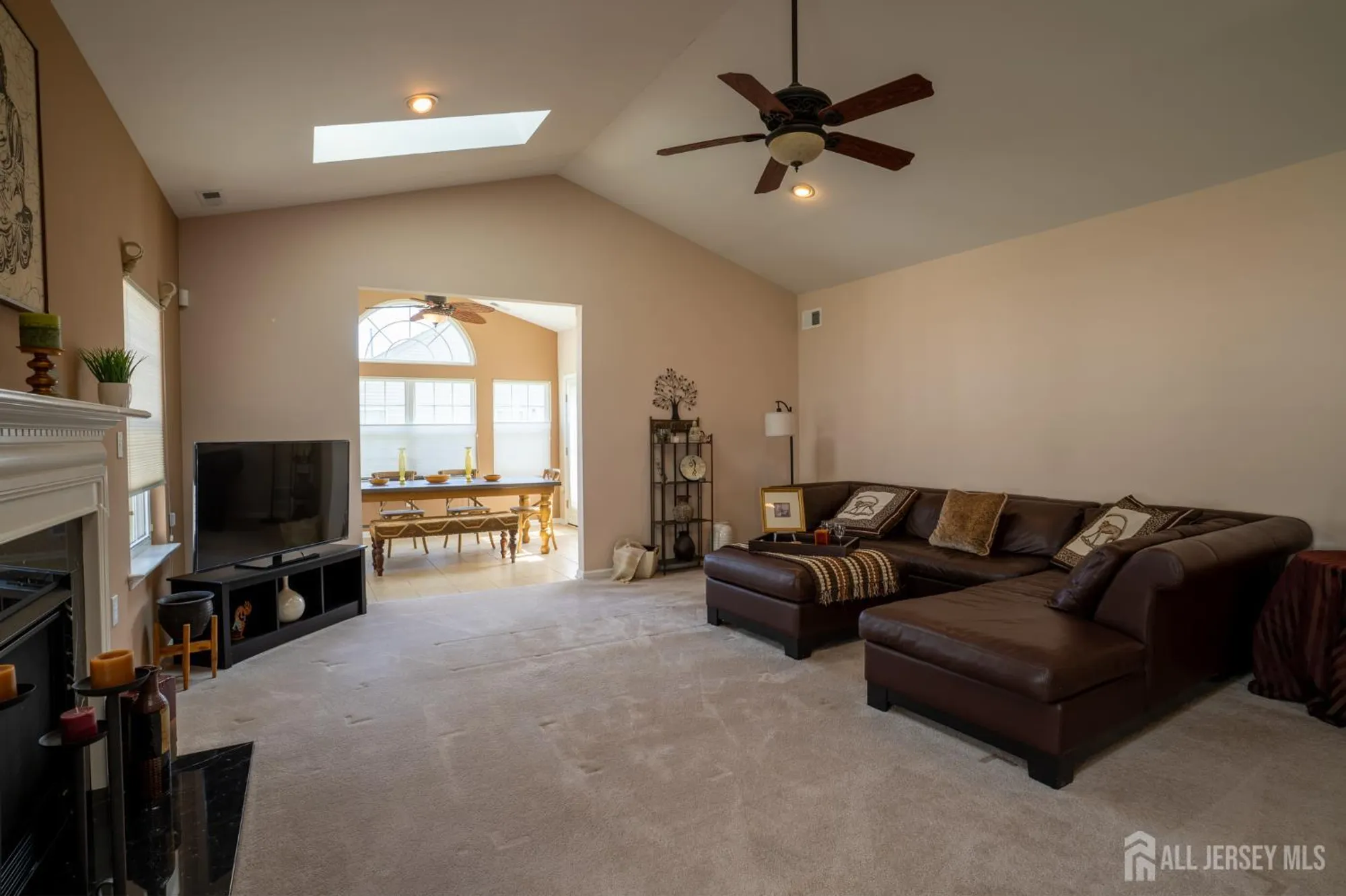 Property Slideshow image 8 of 44 | 186 valencia dr, Monroe, NJ, 08831