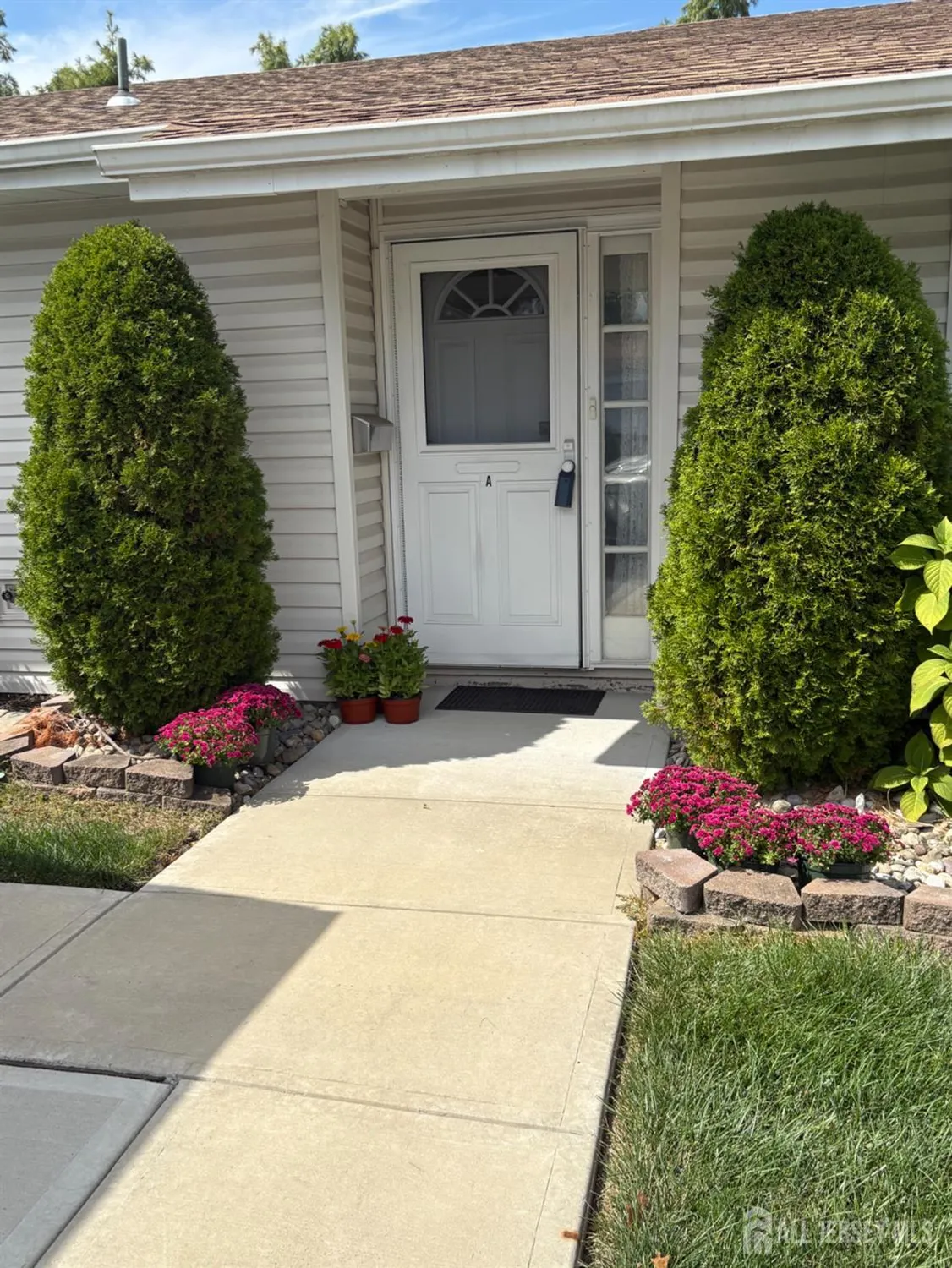 Property Slideshow image 2 of 23 | 6a aspen plz, Monroe, NJ, 08831