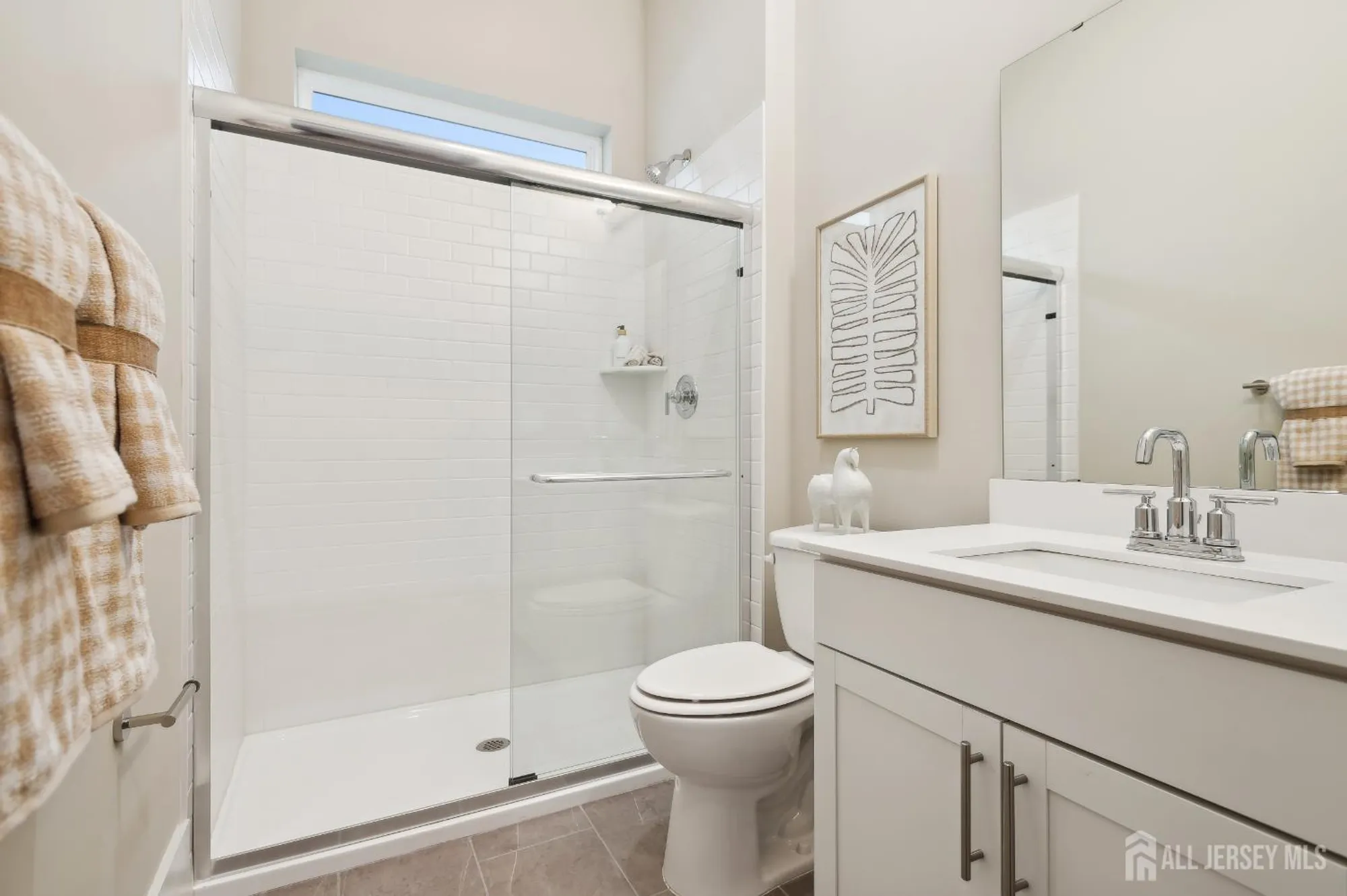 Property Slideshow image 4 of 39 | 22 brewer way # 25, Plainsboro, NJ, 08536
