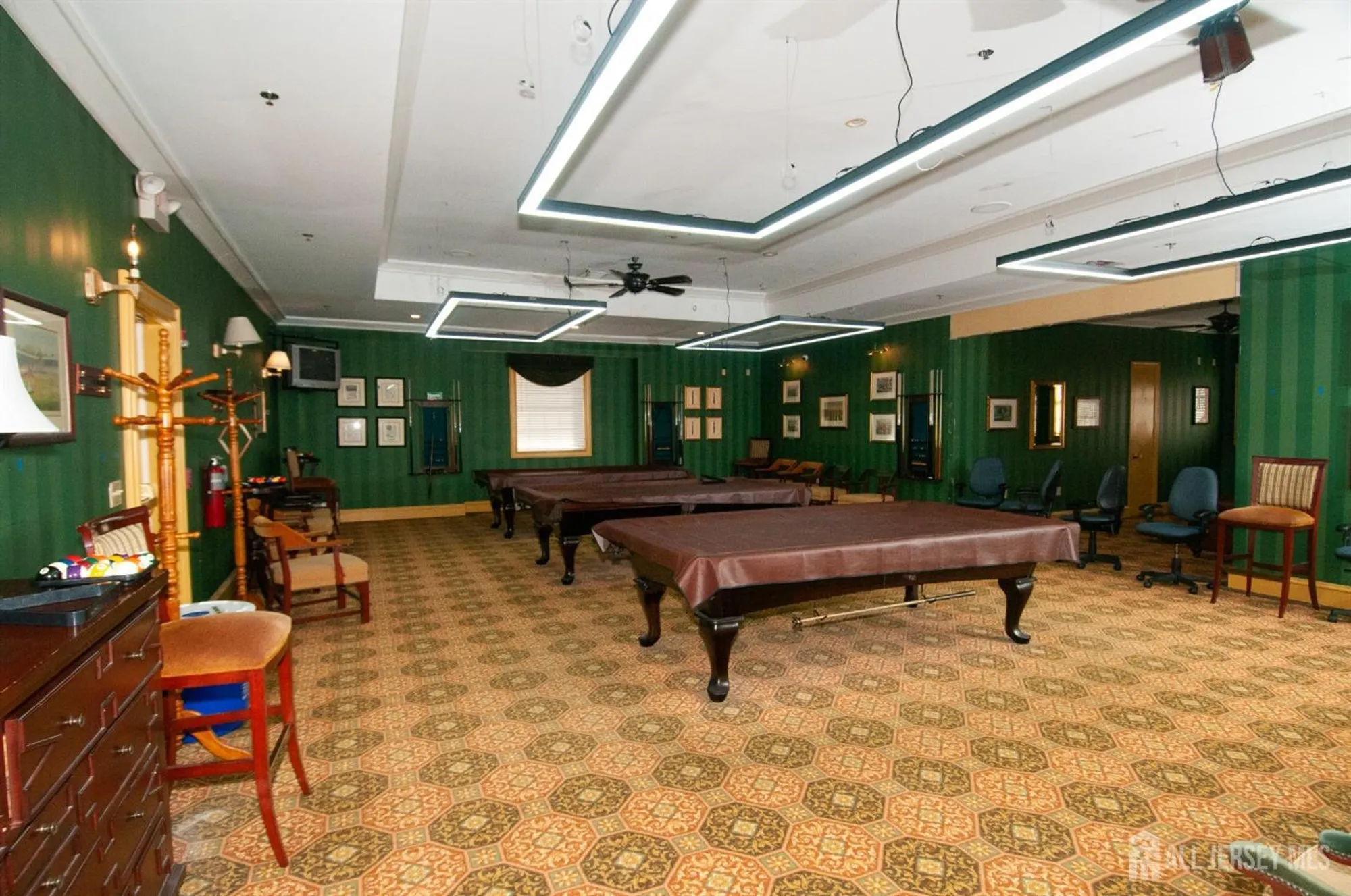 Property Slideshow image 27 of 29 | 12 farrington plz, Somerset, NJ, 08873
