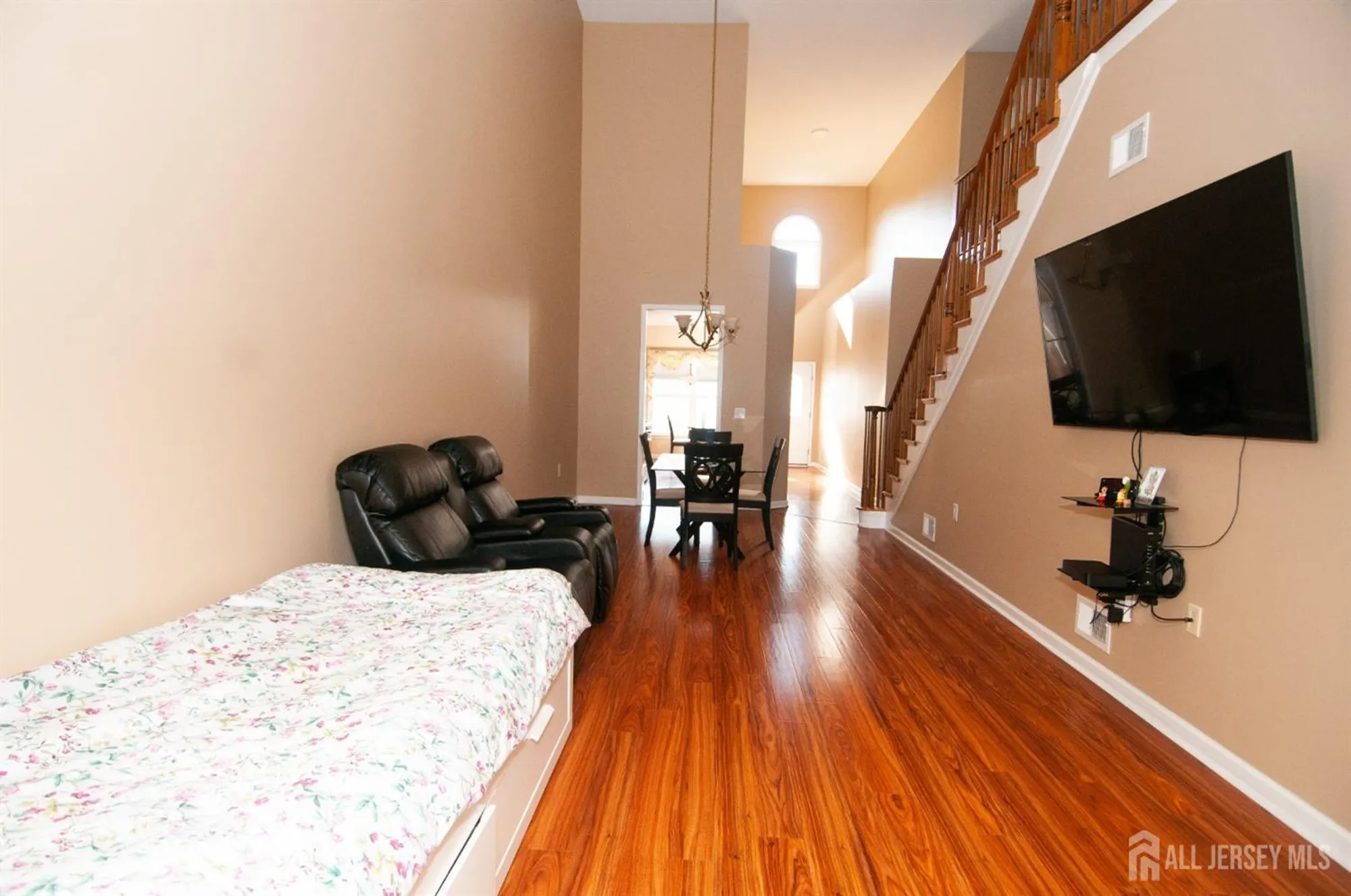 Property Slideshow image 3 of 29 | 12 farrington plz, Somerset, NJ, 08873