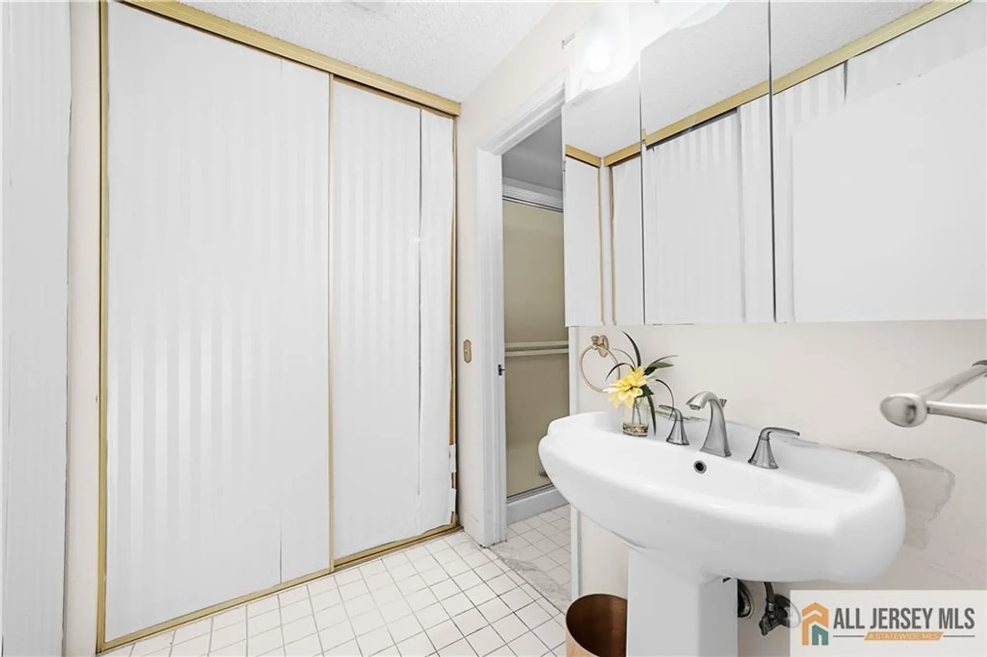 Property Slideshow image 19 of 33 | 40 haddon rd 40b, Monroe, NJ, 08831