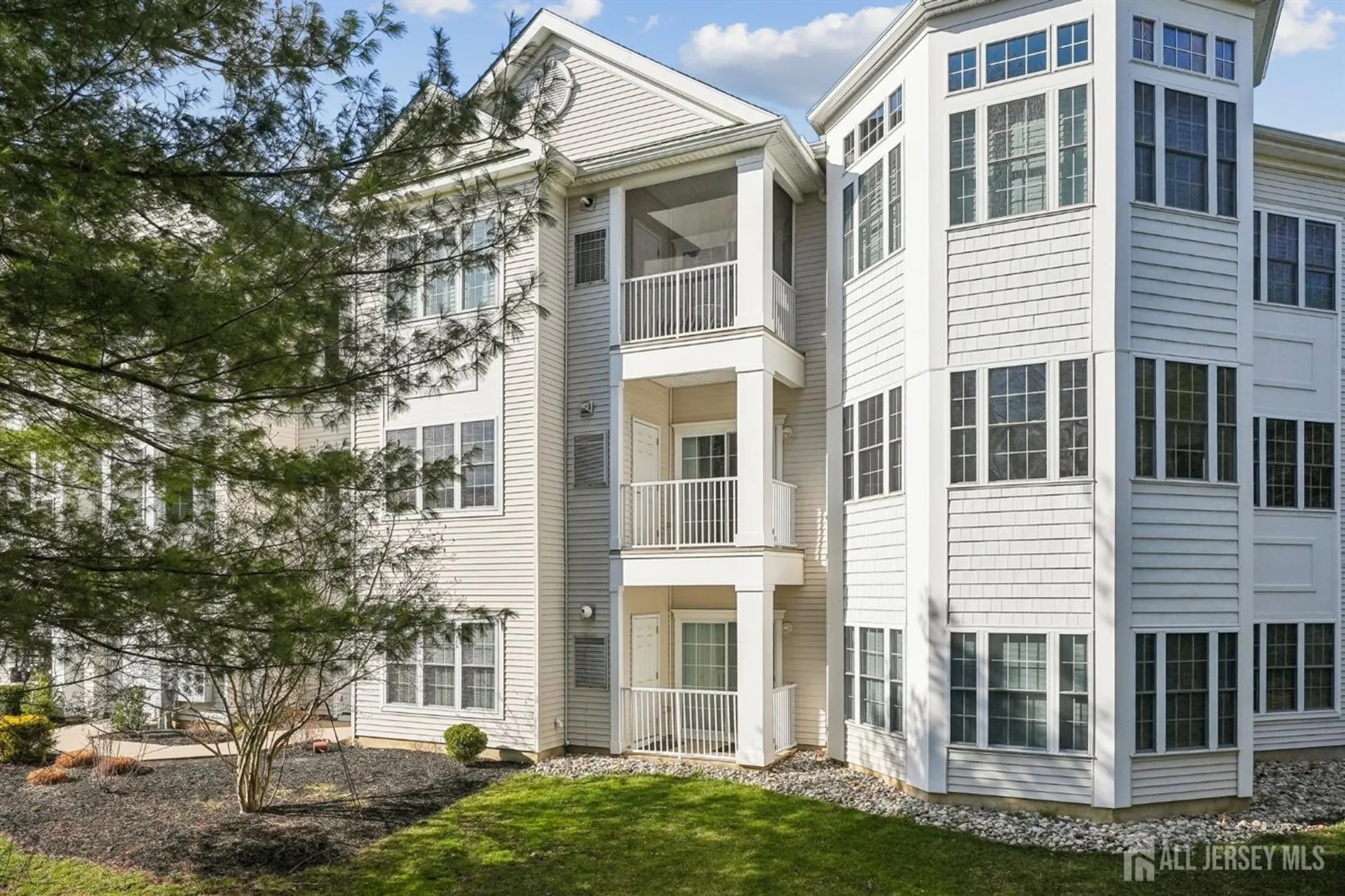 Property Slideshow image 19 of 25 | 5213 falston cir # 13, Old Bridge, NJ, 08857