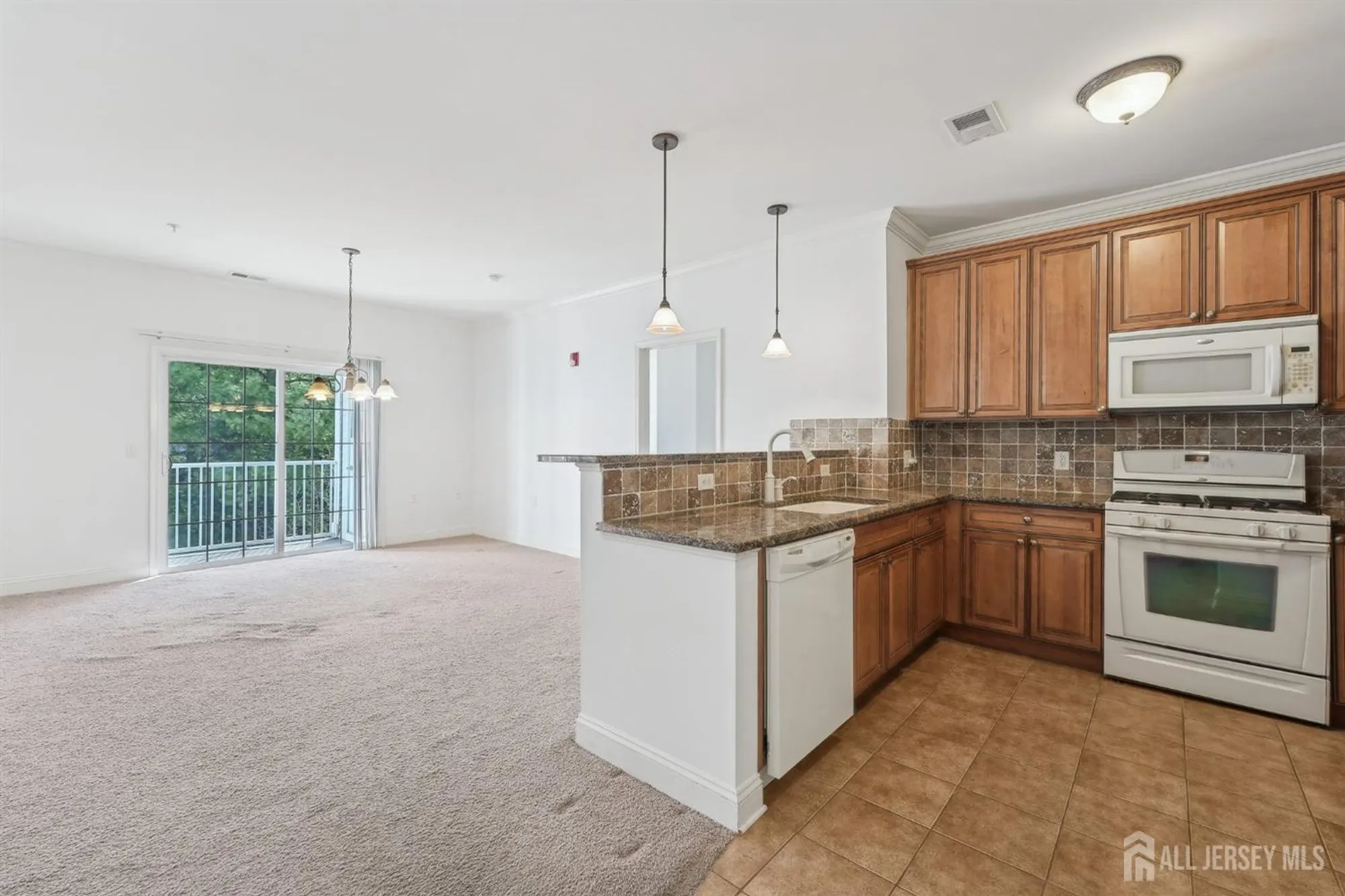 Property Slideshow image 7 of 25 | 5213 falston cir # 13, Old Bridge, NJ, 08857