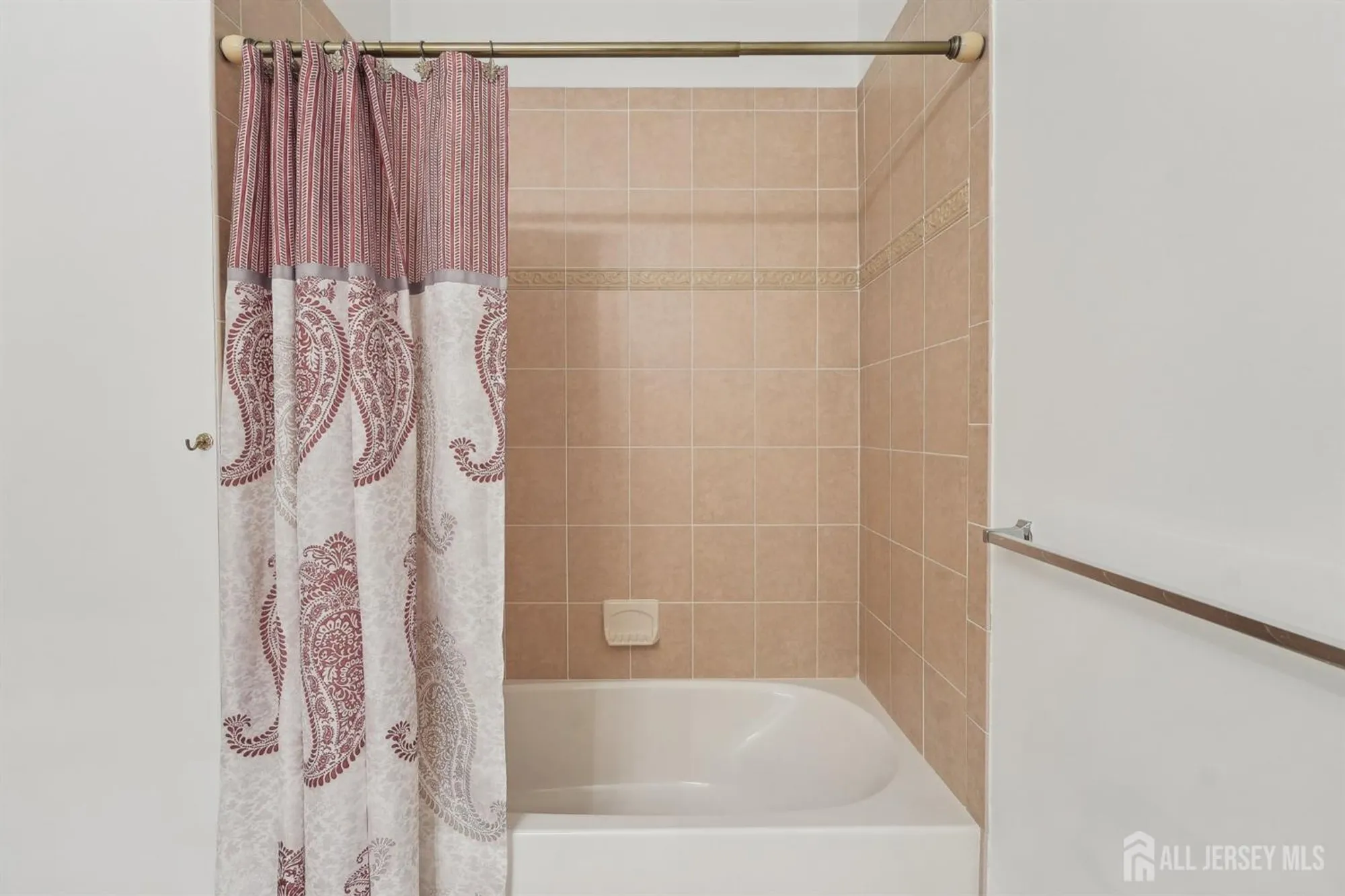 Property Slideshow image 16 of 25 | 5213 falston cir # 13, Old Bridge, NJ, 08857