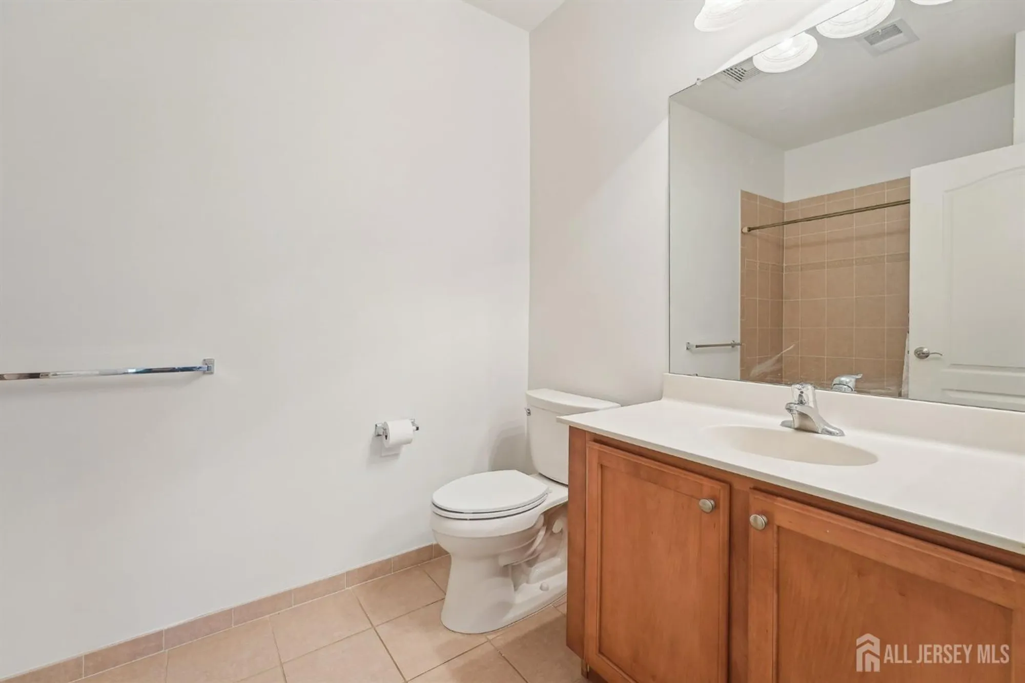 Property Slideshow image 15 of 25 | 5213 falston cir # 13, Old Bridge, NJ, 08857