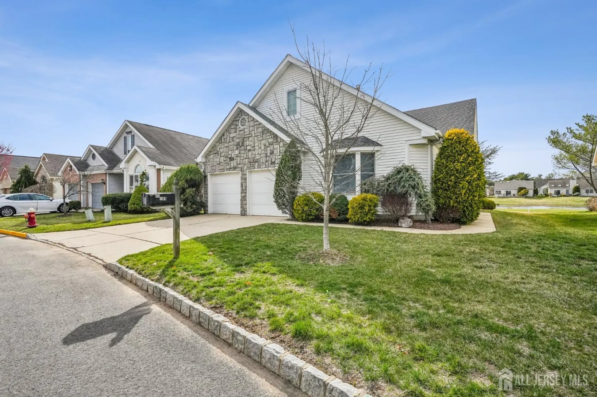 Property Slideshow image 1 of 26 | 109 leeds ln, Monroe, NJ, 08831