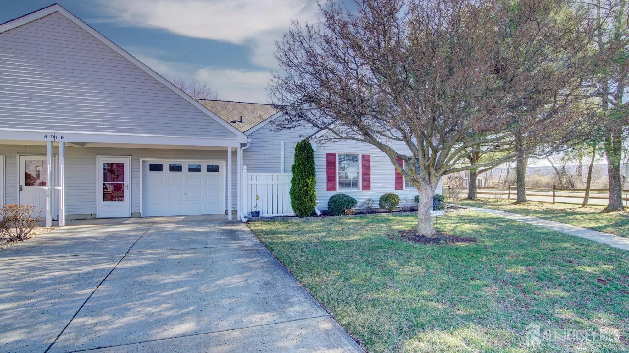 Property Slideshow image 3 of 45 | 741b nautilus ct b, Monroe, NJ, 08831