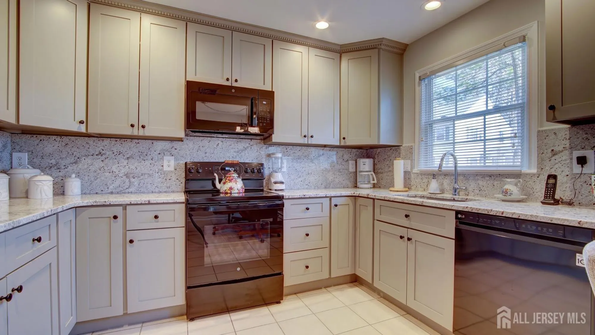 Property Slideshow image 15 of 45 | 741b nautilus ct b, Monroe, NJ, 08831