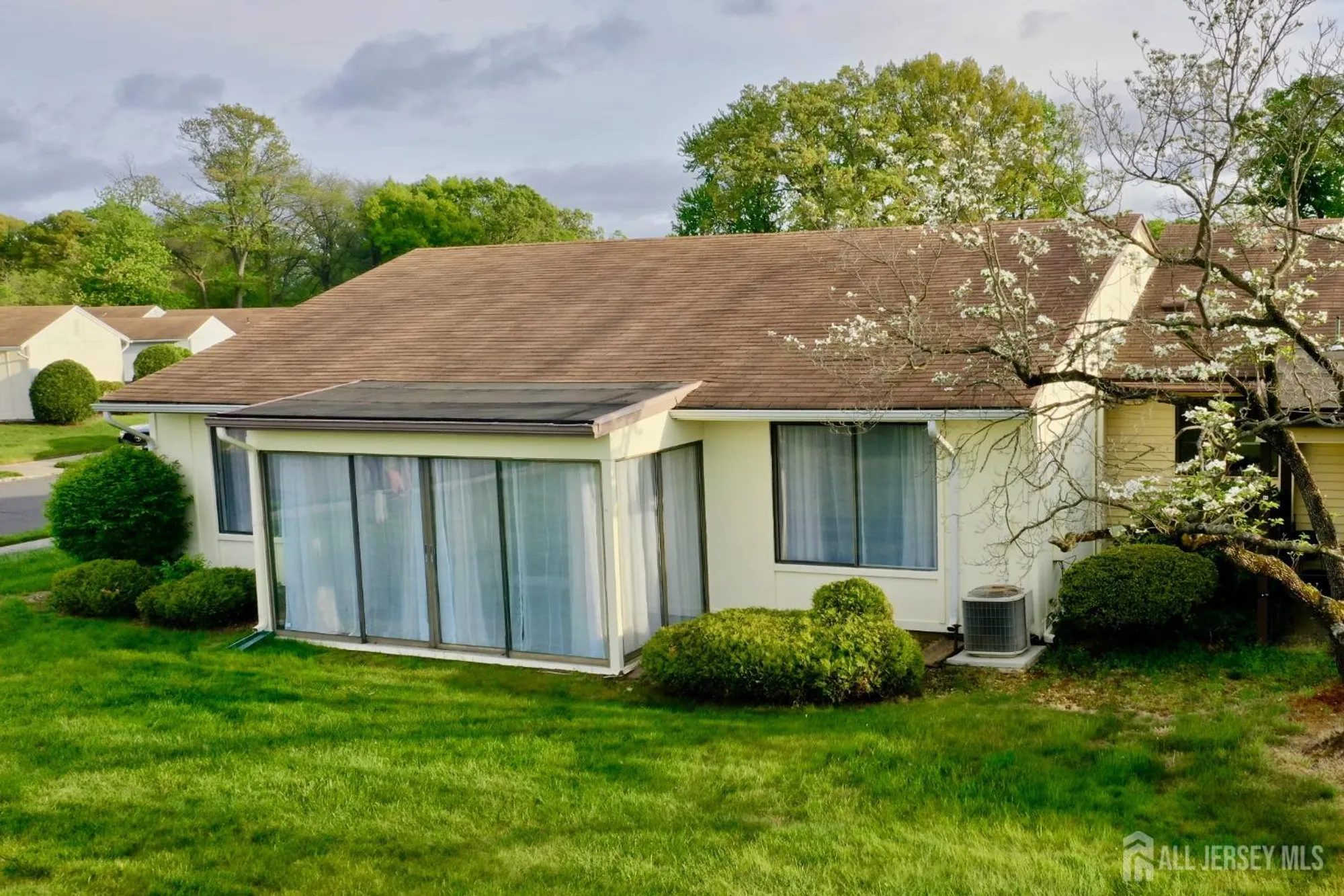 Property Slideshow image 24 of 30 | 9c aspen plz, Monroe, NJ, 08831