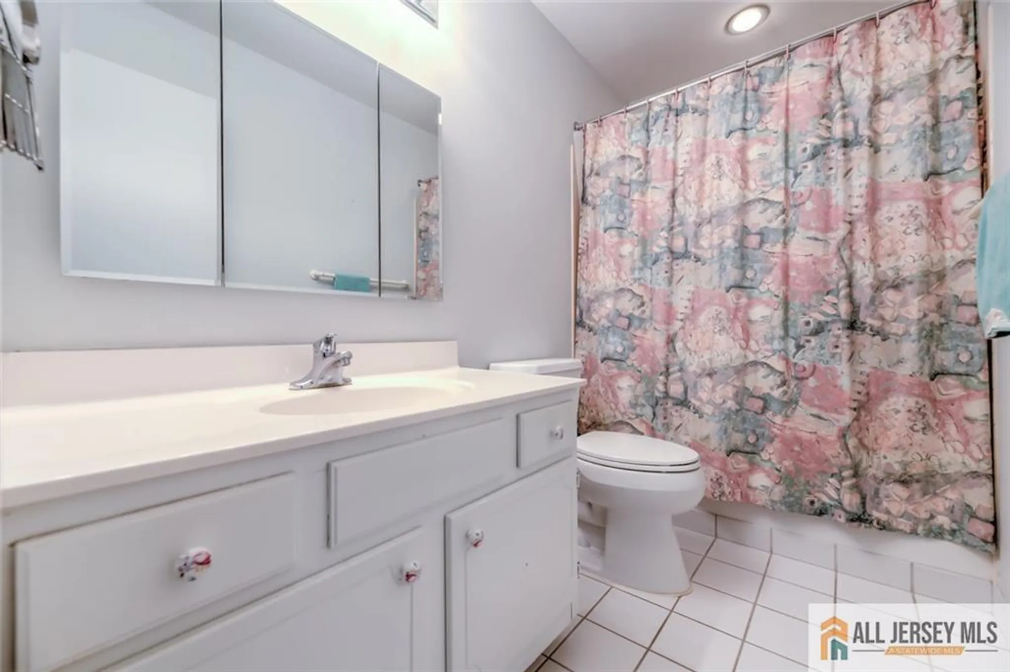 Property Slideshow image 18 of 41 | 301 yardley dr a, Monroe, NJ, 08831