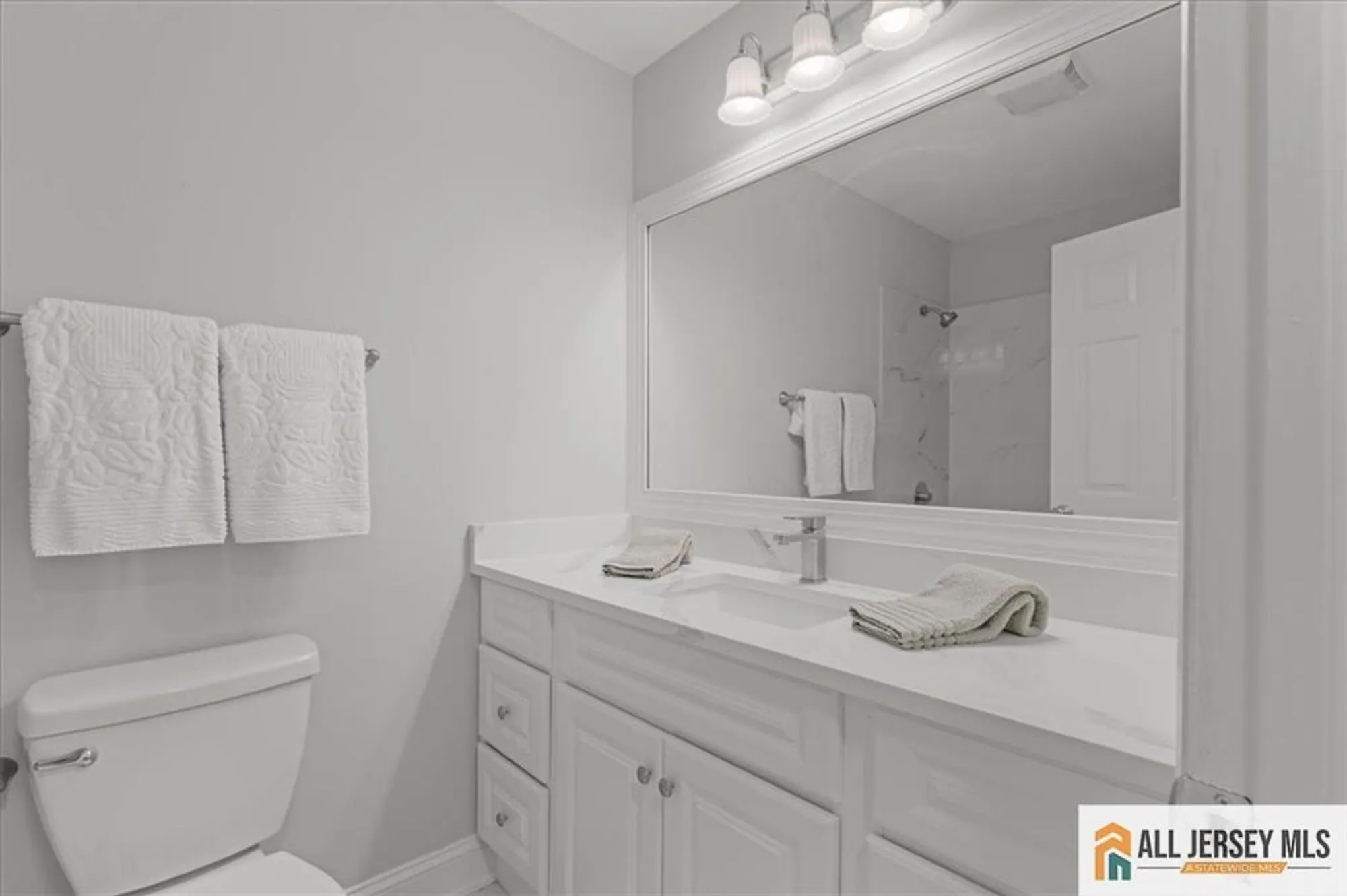 Property Slideshow image 24 of 27 | 1 rothwell dr, Monroe, NJ, 08831