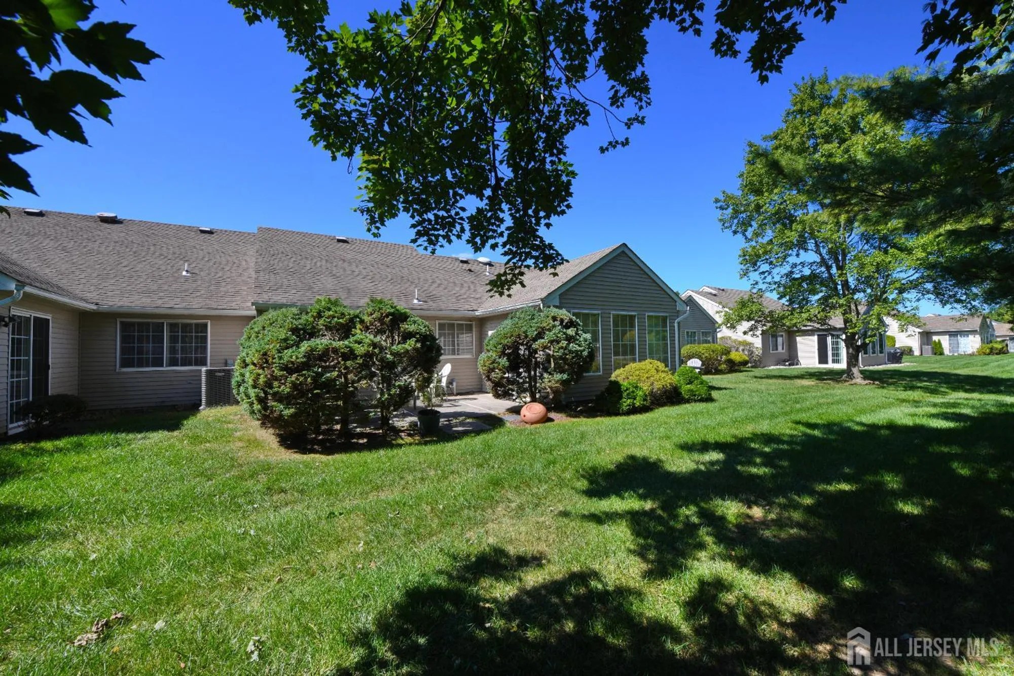 Property Slideshow image 19 of 25 | 661 azalea plz c, Monroe, NJ, 08831