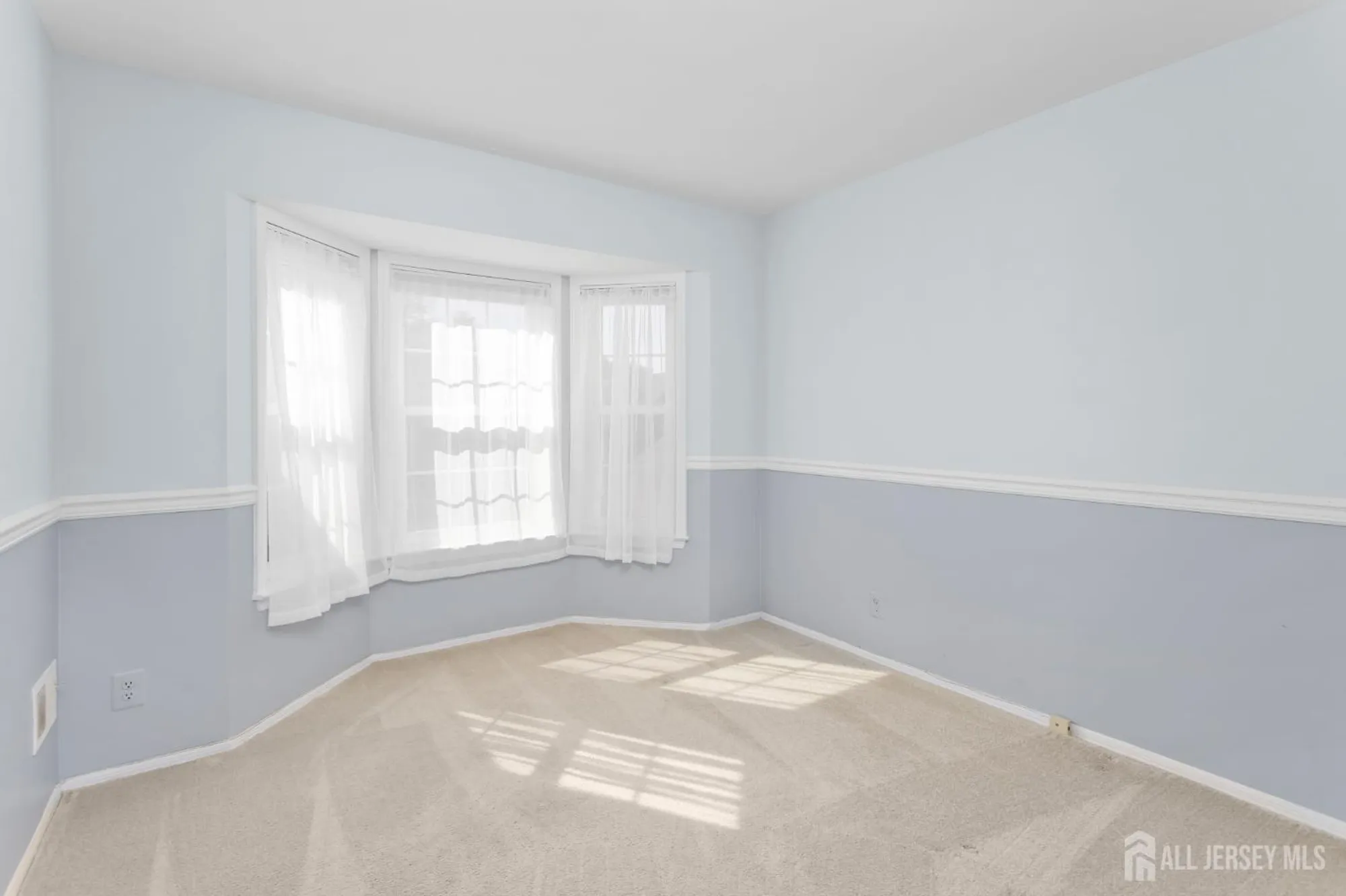 Property Slideshow image 23 of 31 | 35 edinburgh dr c, Monroe, NJ, 08831