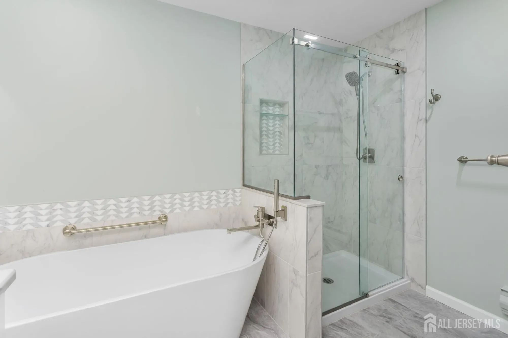 Property Slideshow image 21 of 31 | 35 edinburgh dr c, Monroe, NJ, 08831