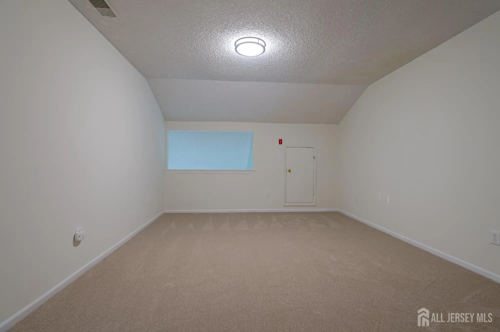 Property Slideshow image 18 of 36 | 69a winthrop rd, Monroe, NJ, 08831