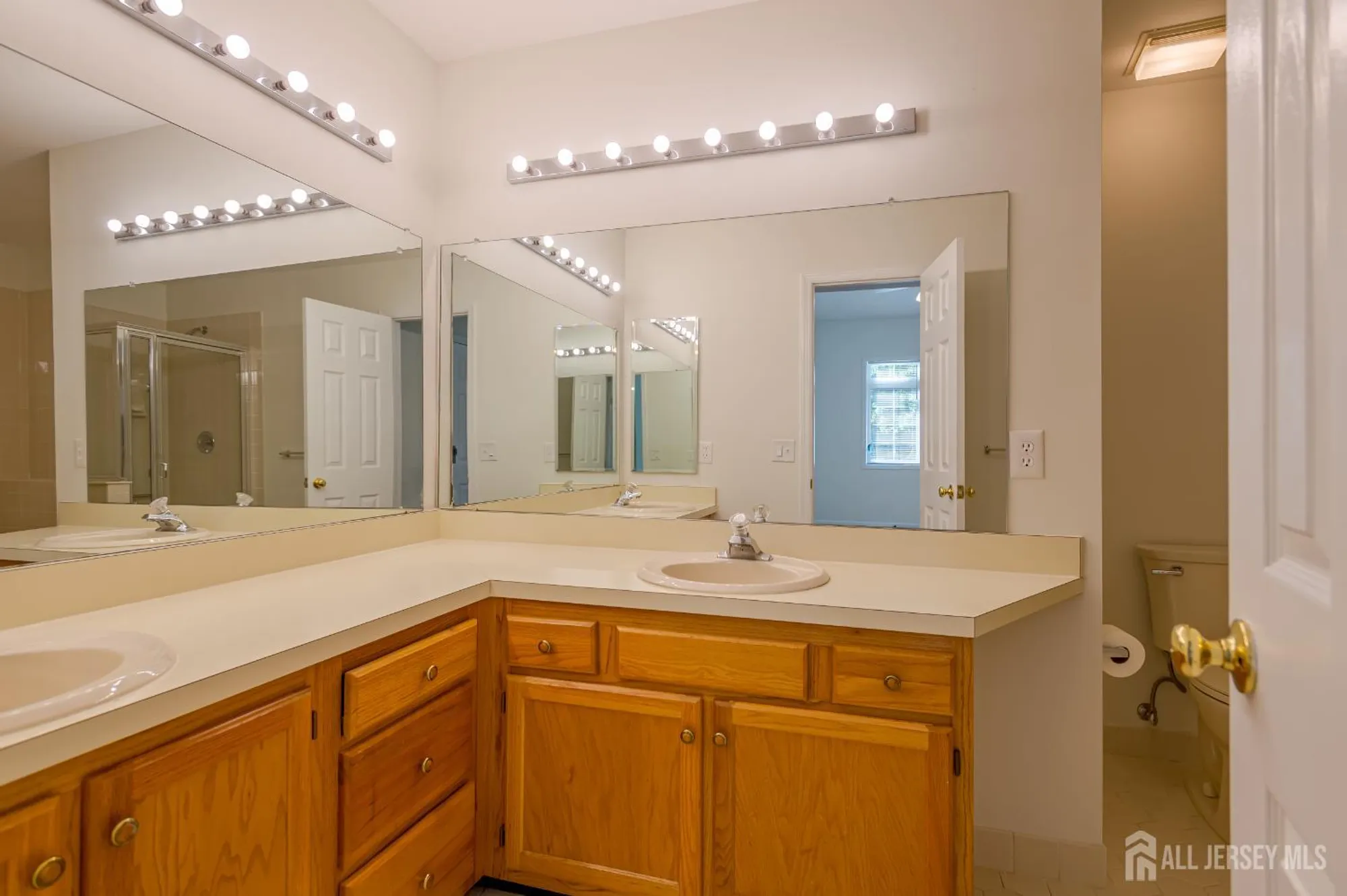 Property Slideshow image 16 of 36 | 69a winthrop rd, Monroe, NJ, 08831