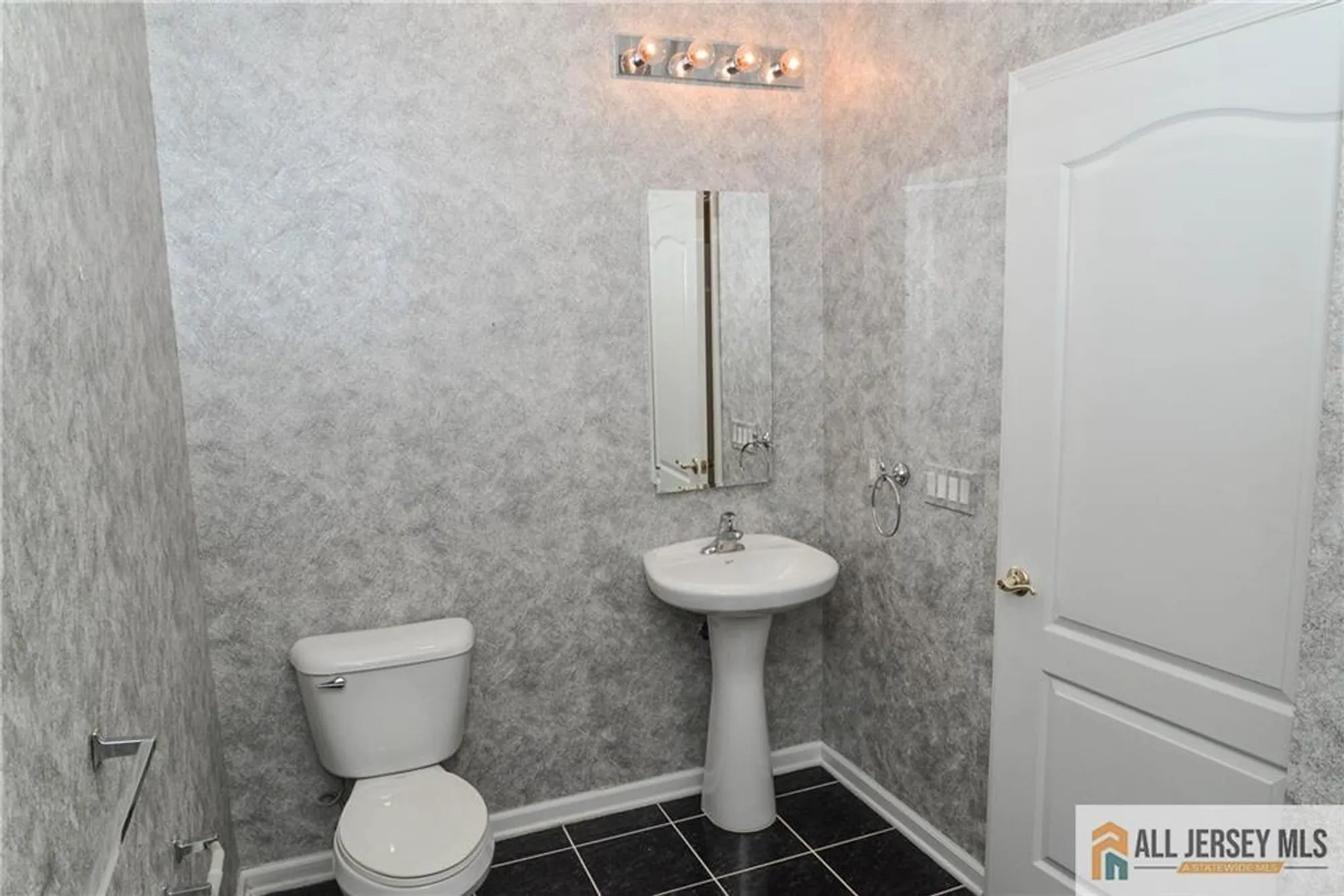Property Slideshow image 15 of 39 | 2103 neville ct, Somerset, NJ, 08873