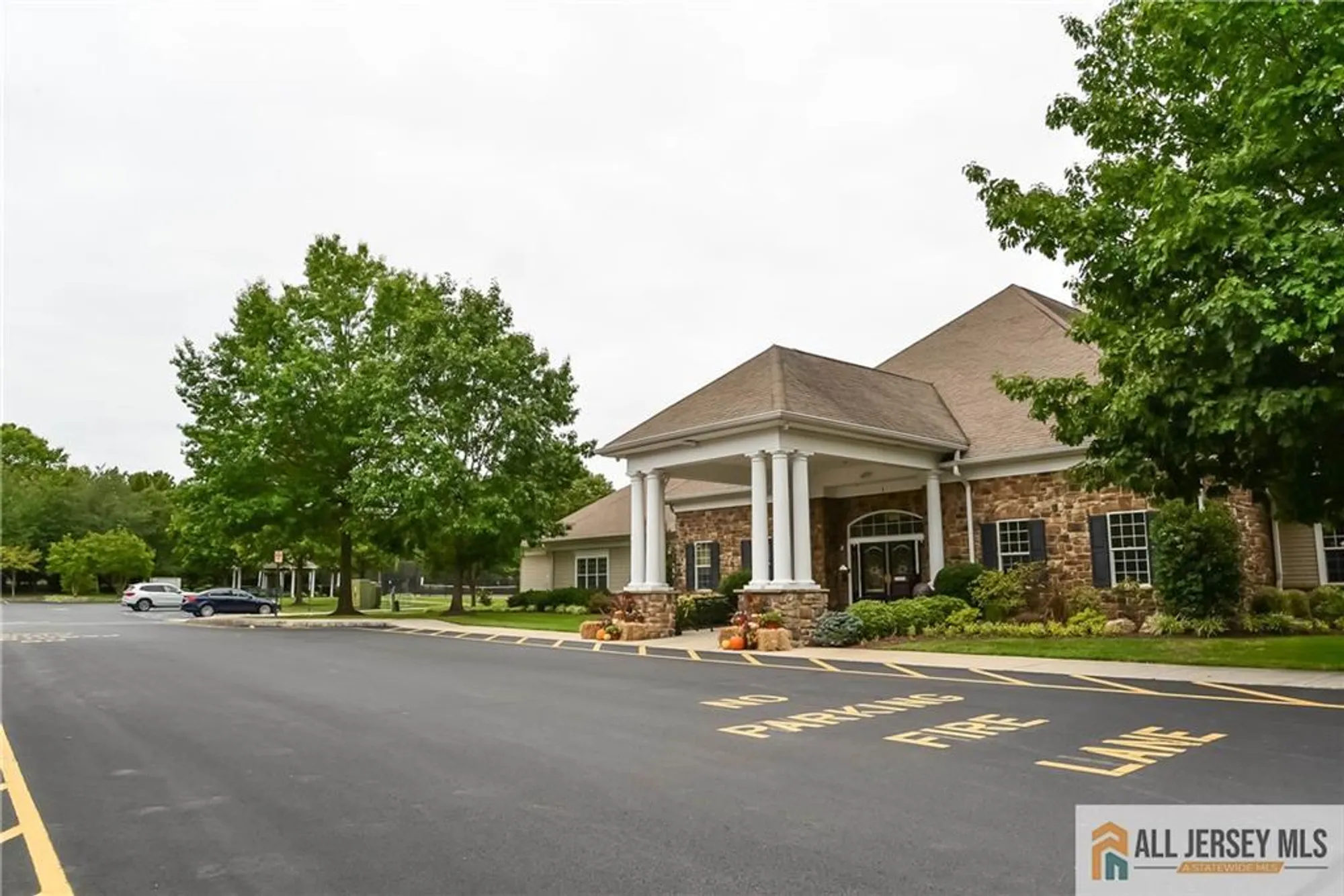 Property Slideshow image 25 of 39 | 2103 neville ct, Somerset, NJ, 08873