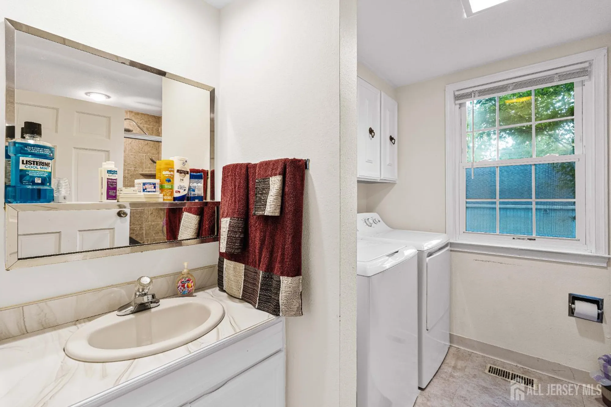 Property Slideshow image 20 of 24 | 40 concord ln b, Monroe, NJ, 08831