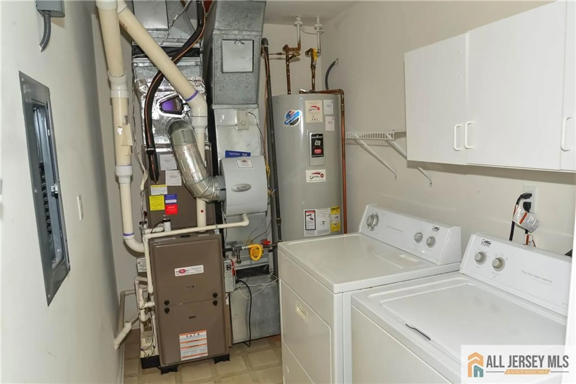 Property Slideshow image 23 of 39 | 2103 neville ct, Somerset, NJ, 08873