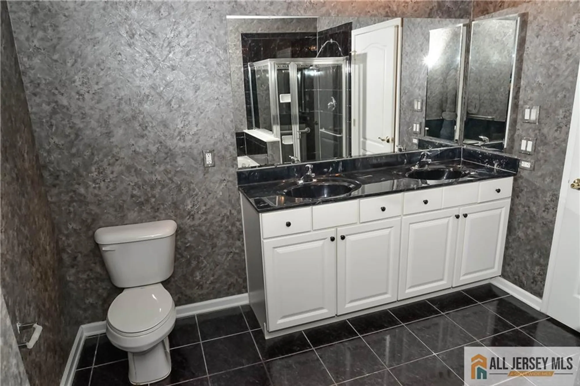 Property Slideshow image 9 of 39 | 2103 neville ct, Somerset, NJ, 08873