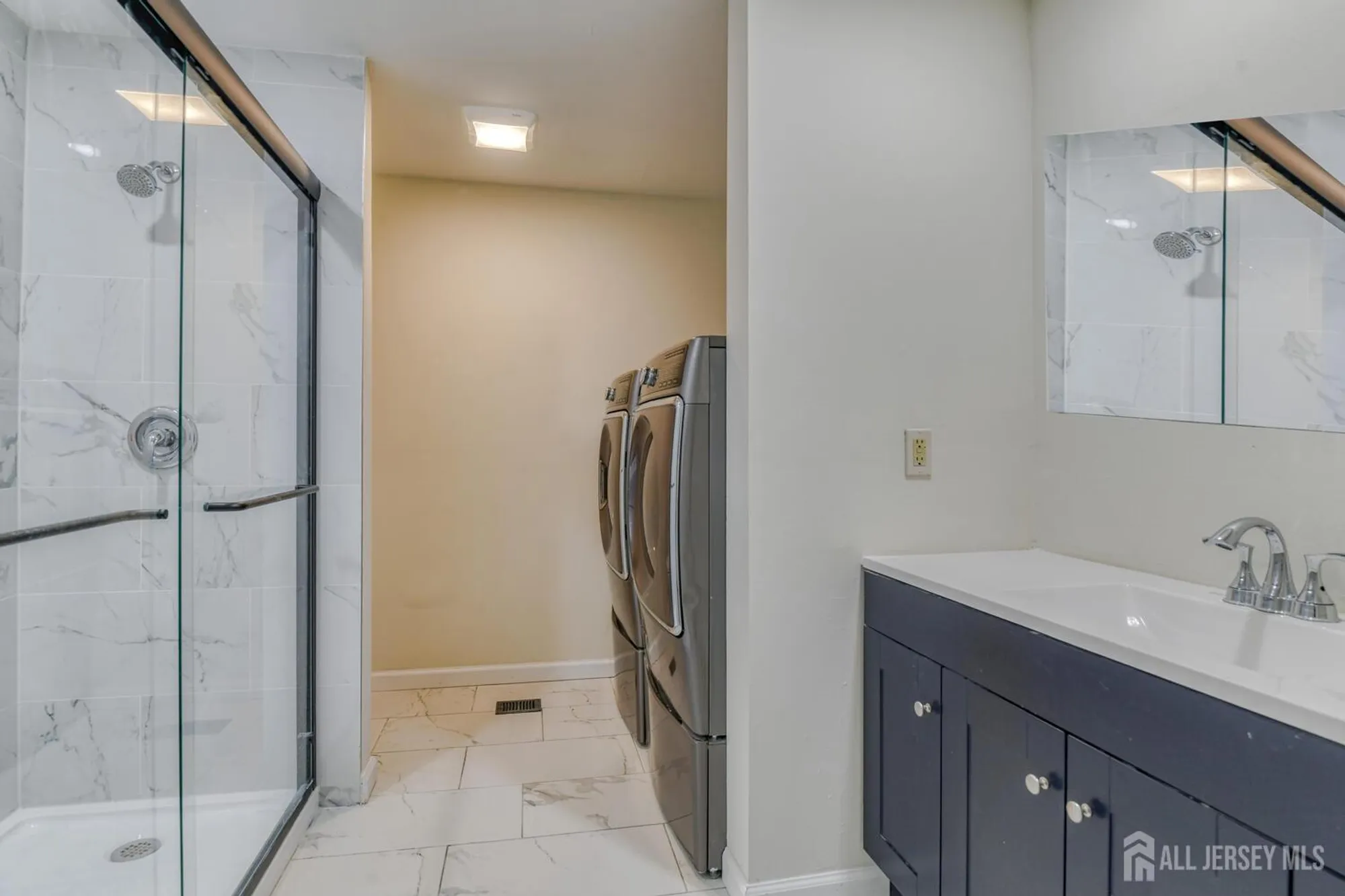 Property Slideshow image 13 of 43 | 8a sussex way, Monroe, NJ, 08831