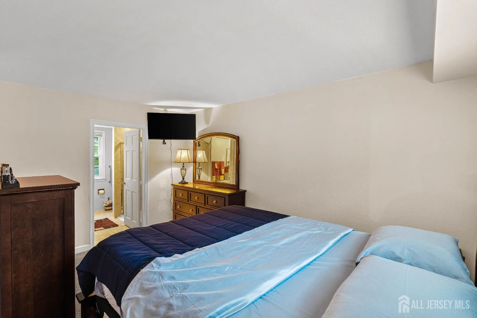 Property Slideshow image 14 of 24 | 40 concord ln b, Monroe, NJ, 08831