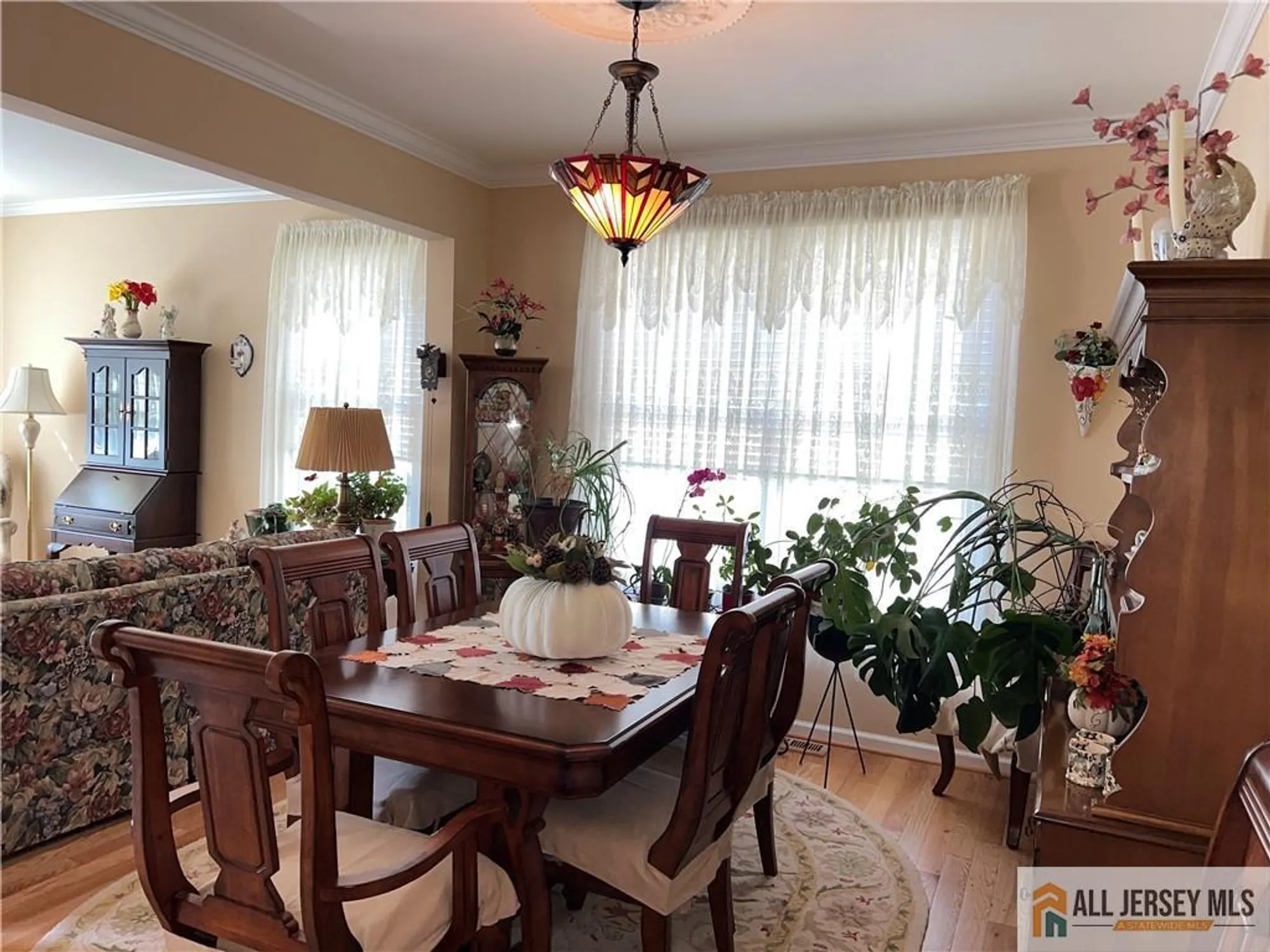 Property Slideshow image 5 of 22 | 1 pitcher pt, Somerset, NJ, 08873