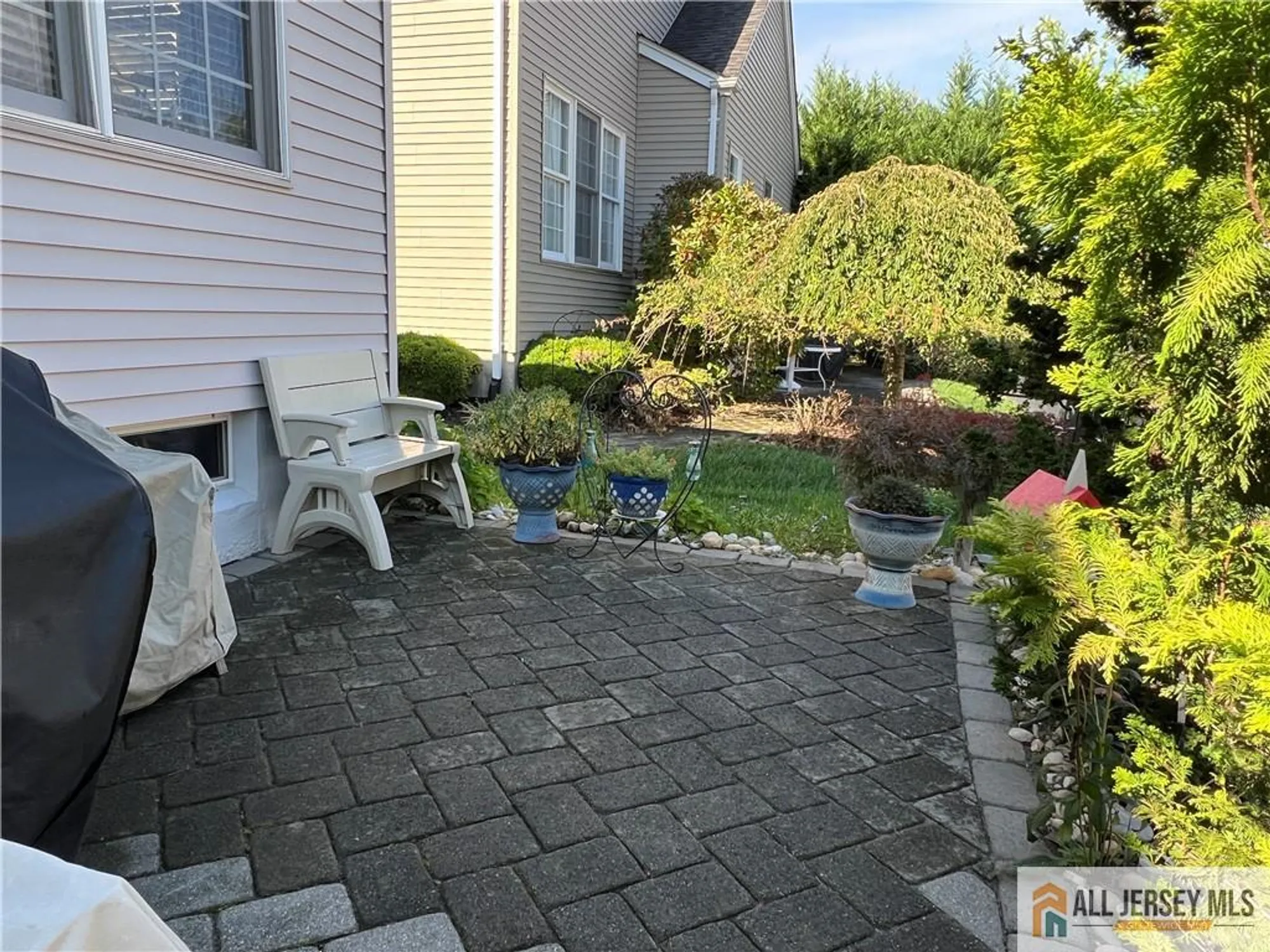 Property Slideshow image 19 of 22 | 1 pitcher pt, Somerset, NJ, 08873
