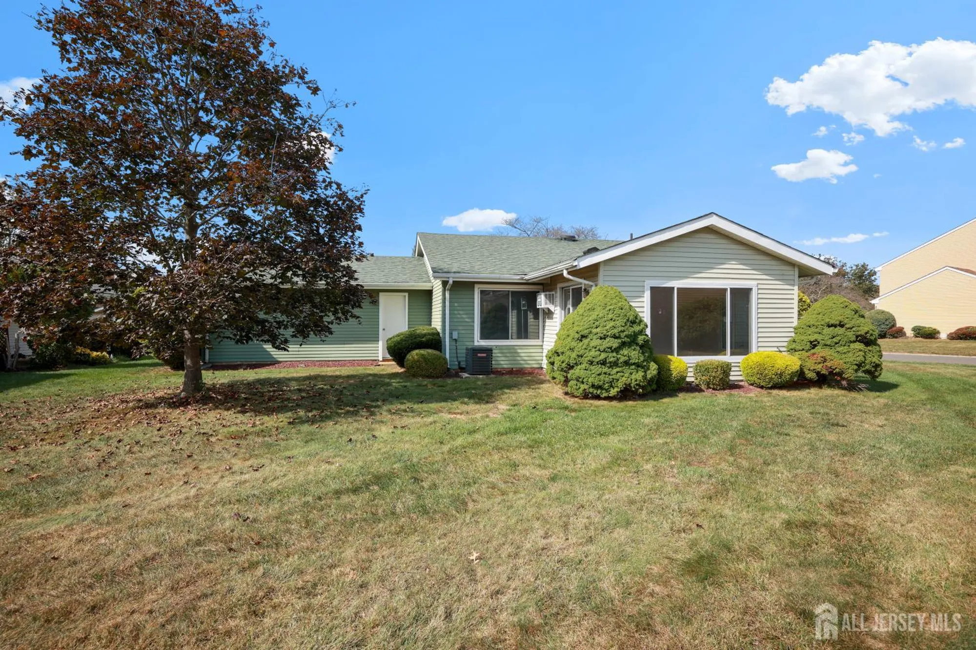 Property Slideshow image 28 of 33 | 351 jutland dr a, Monroe, NJ, 08831