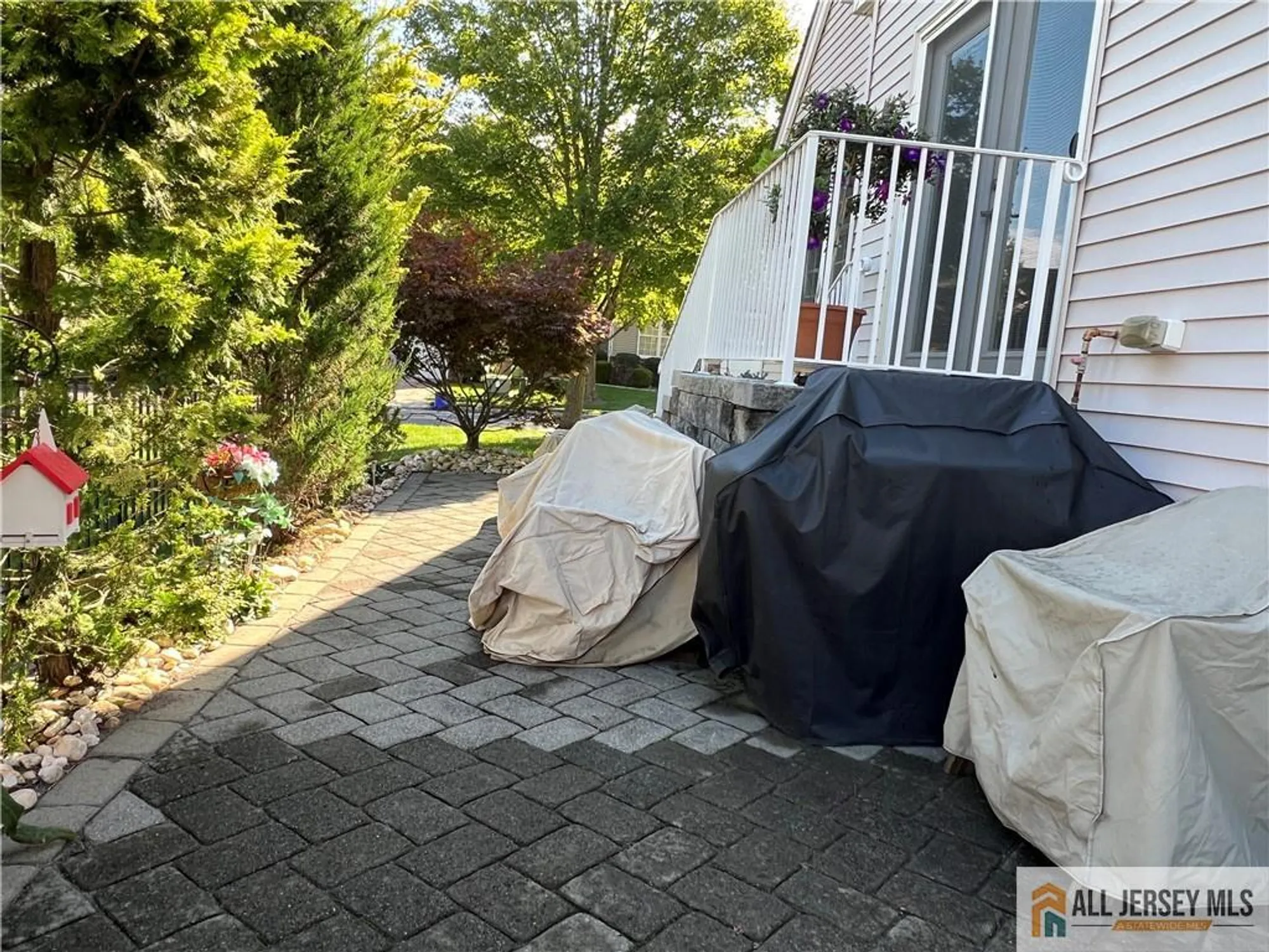 Property Slideshow image 20 of 22 | 1 pitcher pt, Somerset, NJ, 08873