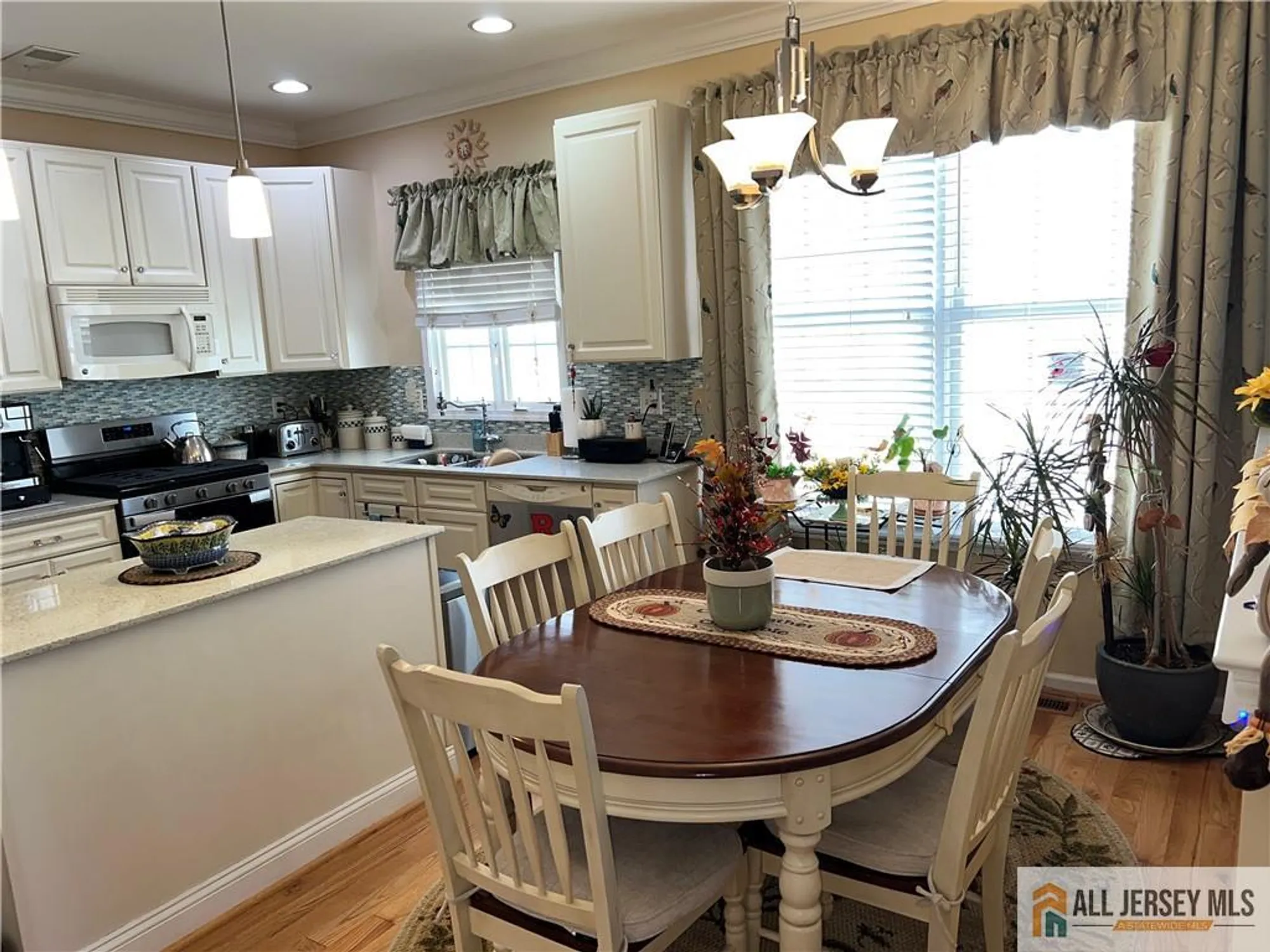 Property Slideshow image 7 of 22 | 1 pitcher pt, Somerset, NJ, 08873