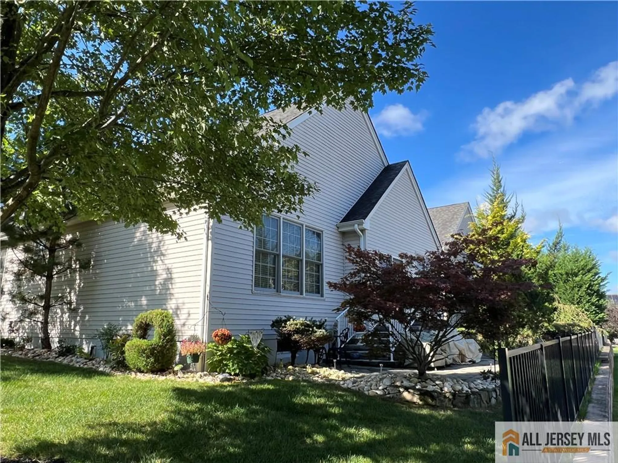 Property Slideshow image 21 of 22 | 1 pitcher pt, Somerset, NJ, 08873