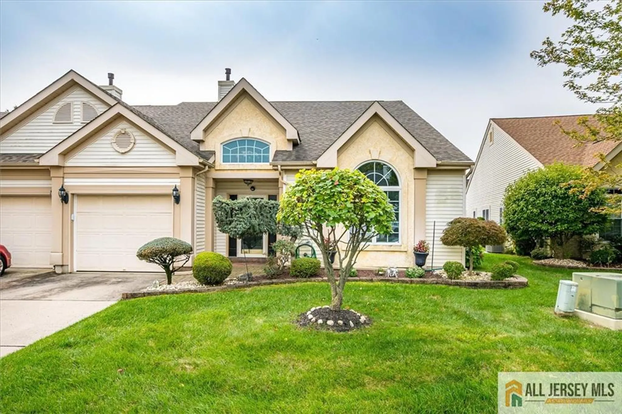 Property Slideshow image 1 of 49 | 136 birmingham ln, Monroe, NJ, 08831