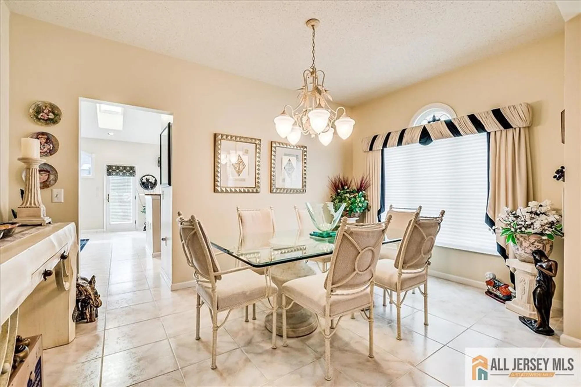 Property Slideshow image 13 of 49 | 136 birmingham ln, Monroe, NJ, 08831