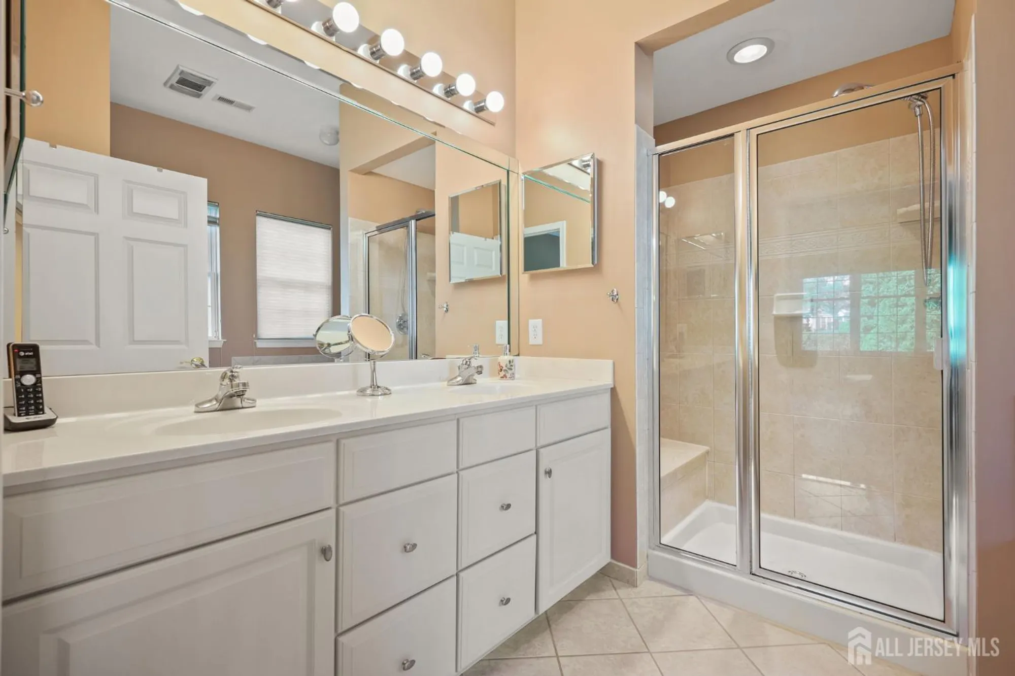 Property Slideshow image 22 of 45 | 6 glen eagles way, Monroe, NJ, 08831