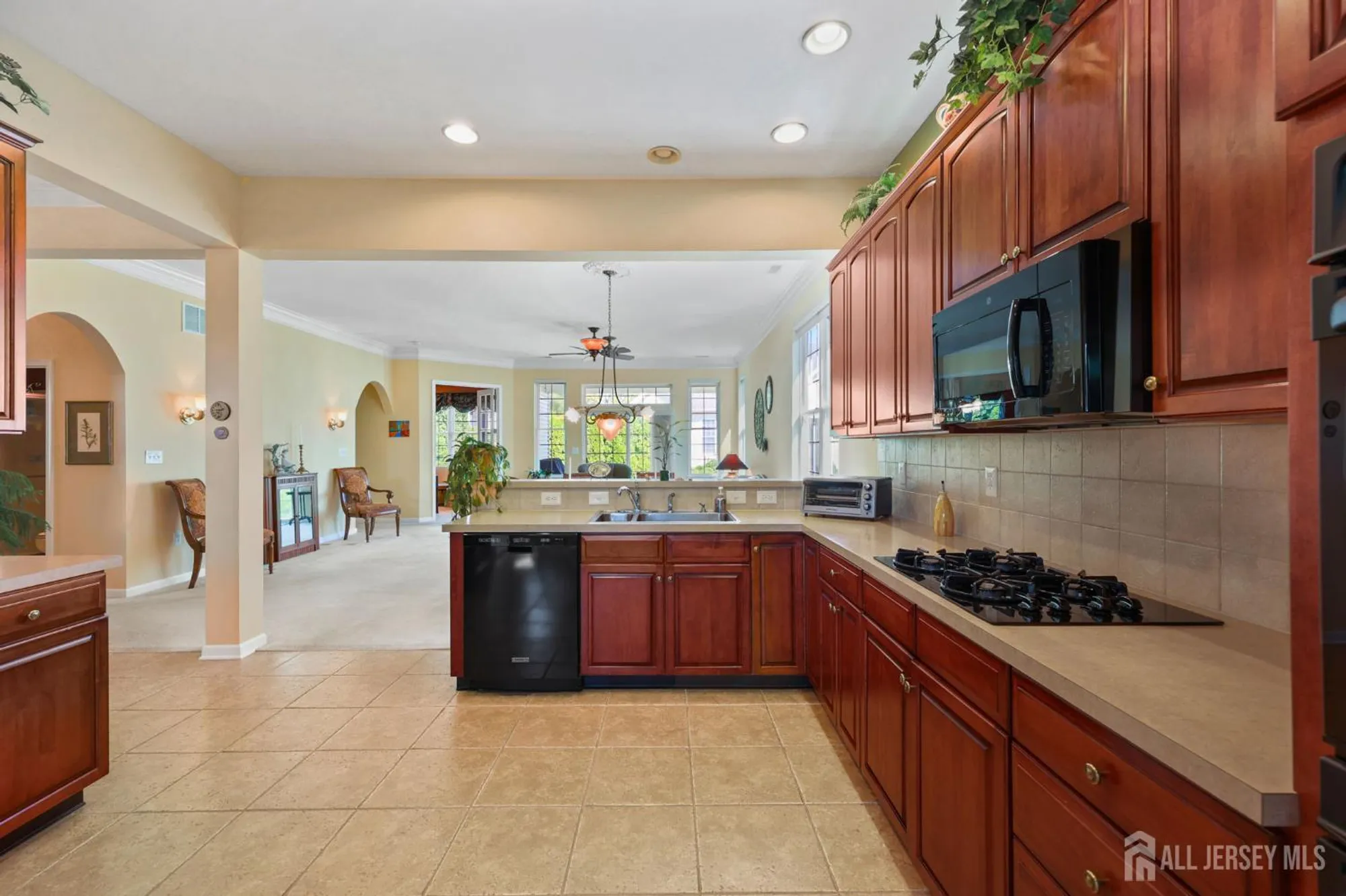 Property Slideshow image 9 of 45 | 6 glen eagles way, Monroe, NJ, 08831