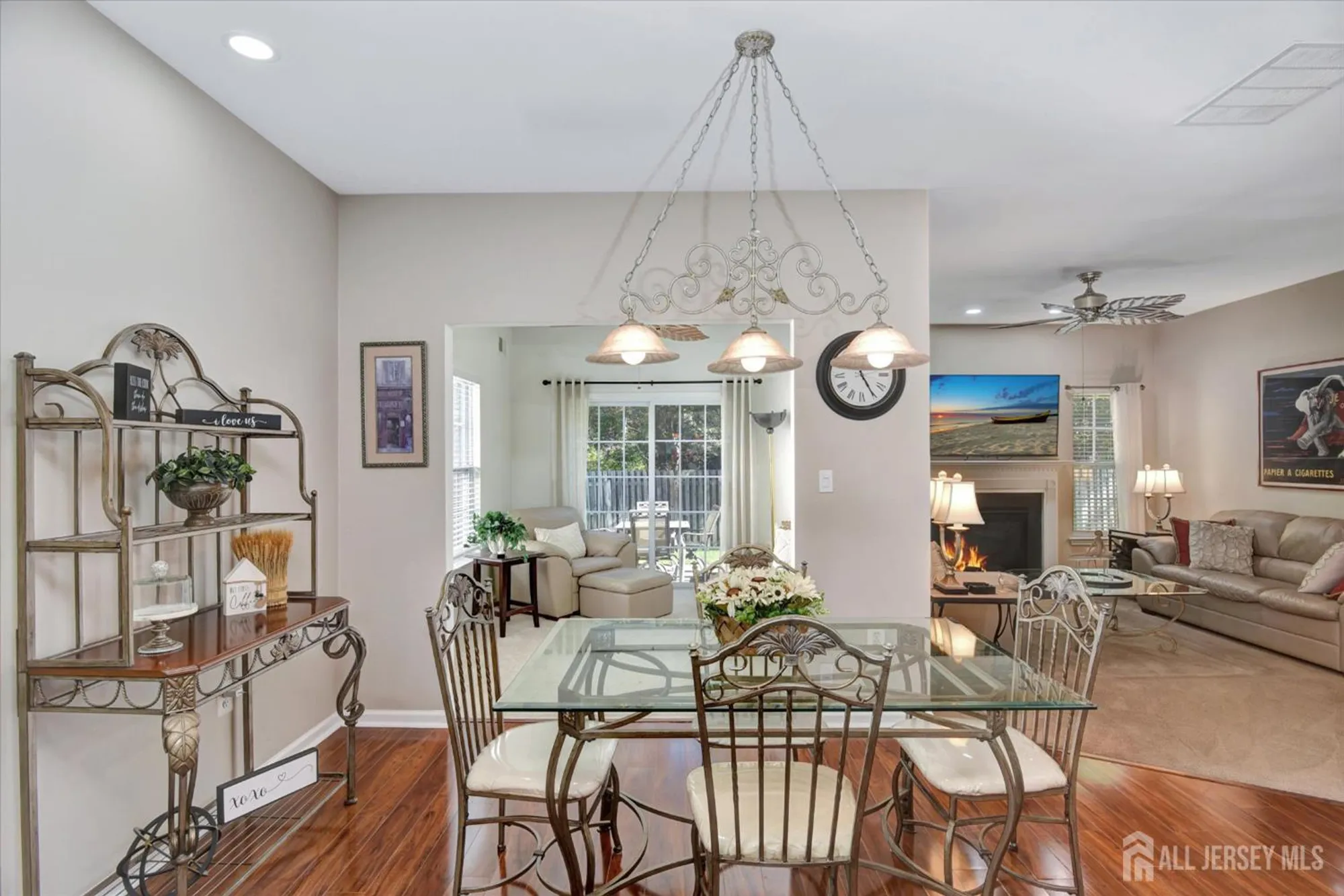 Property Slideshow image 10 of 24 | 24 holly house dr, Helmetta, NJ, 08828