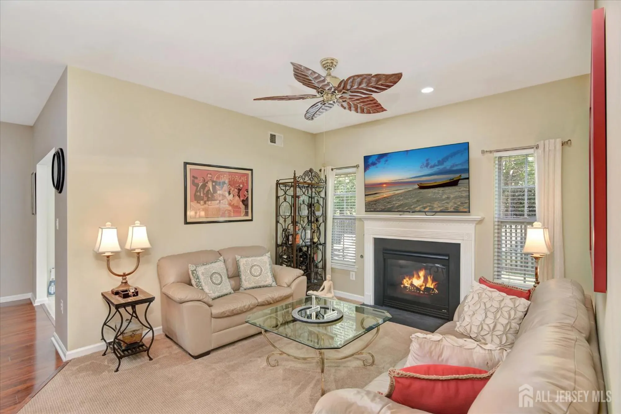 Property Slideshow image 14 of 24 | 24 holly house dr, Helmetta, NJ, 08828