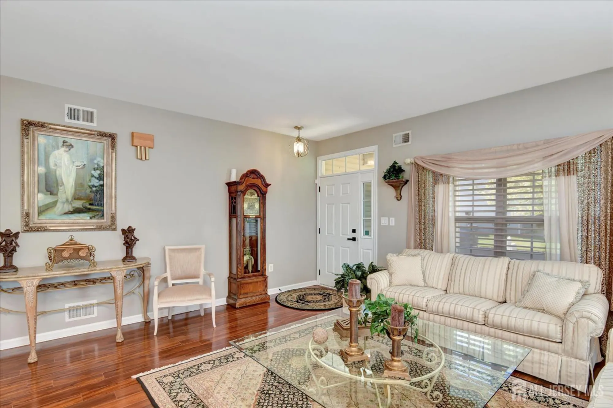 Property Slideshow image 4 of 24 | 24 holly house dr, Helmetta, NJ, 08828