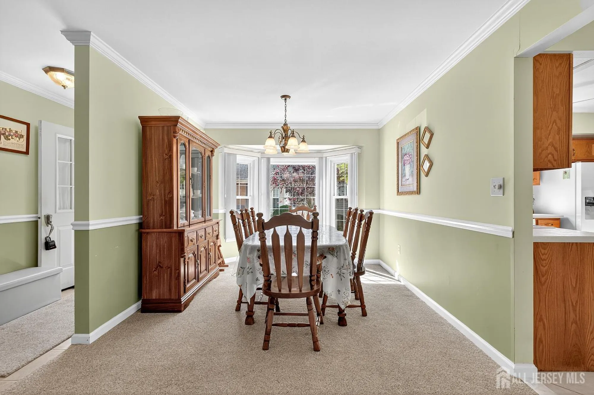 Property Slideshow image 4 of 29 | 10 martin van buren dr b, Monroe, NJ, 08831