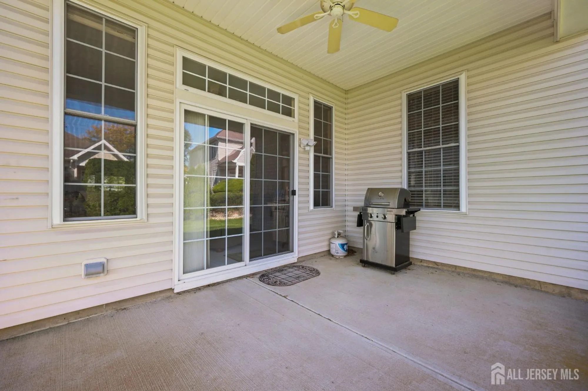 Property Slideshow image 30 of 45 | 6 glen eagles way, Monroe, NJ, 08831