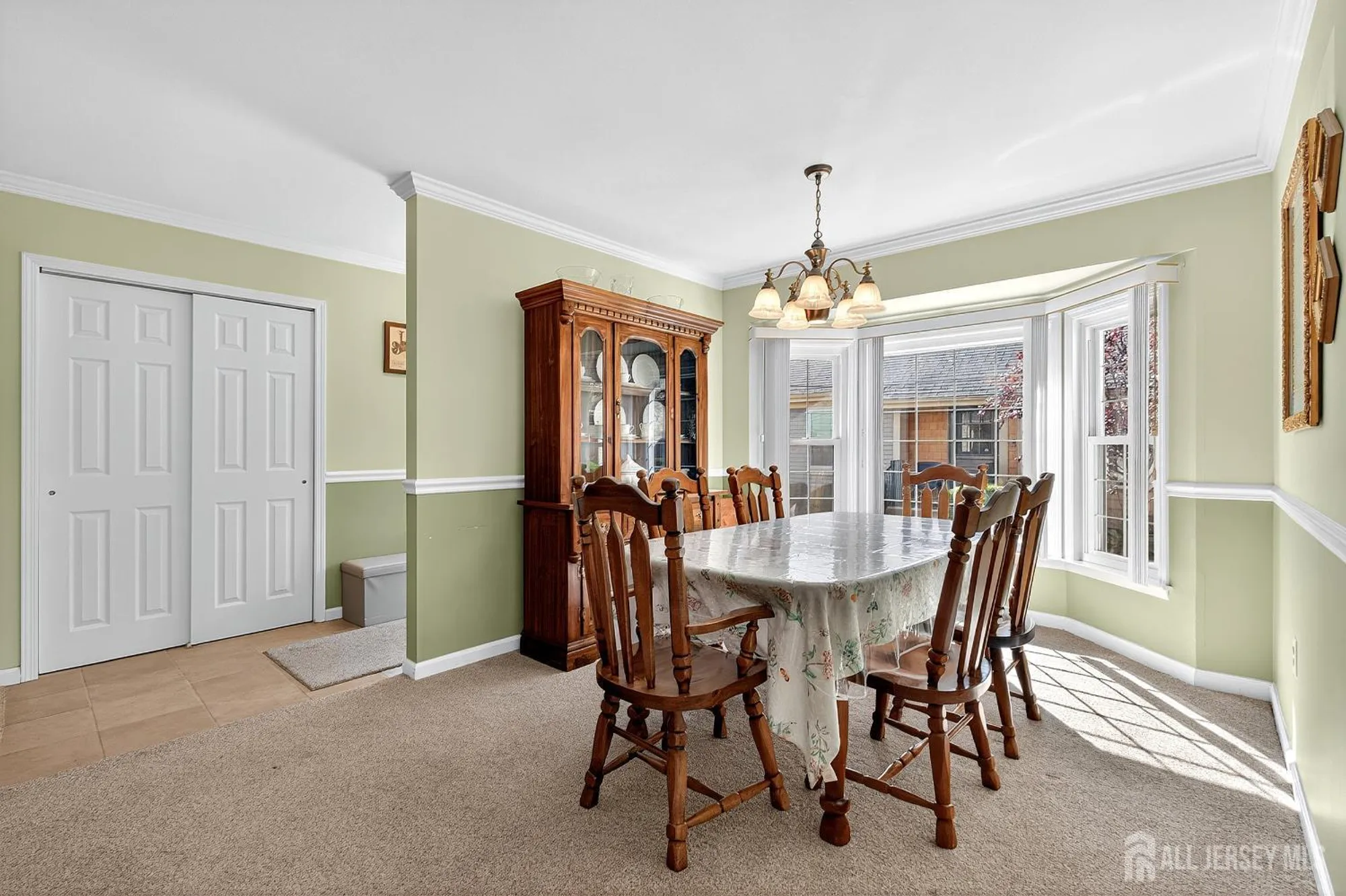 Property Slideshow image 5 of 29 | 10 martin van buren dr b, Monroe, NJ, 08831