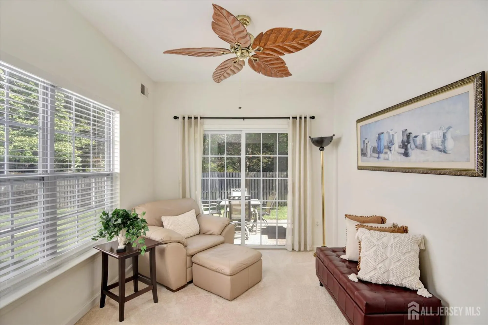 Property Slideshow image 12 of 24 | 24 holly house dr, Helmetta, NJ, 08828